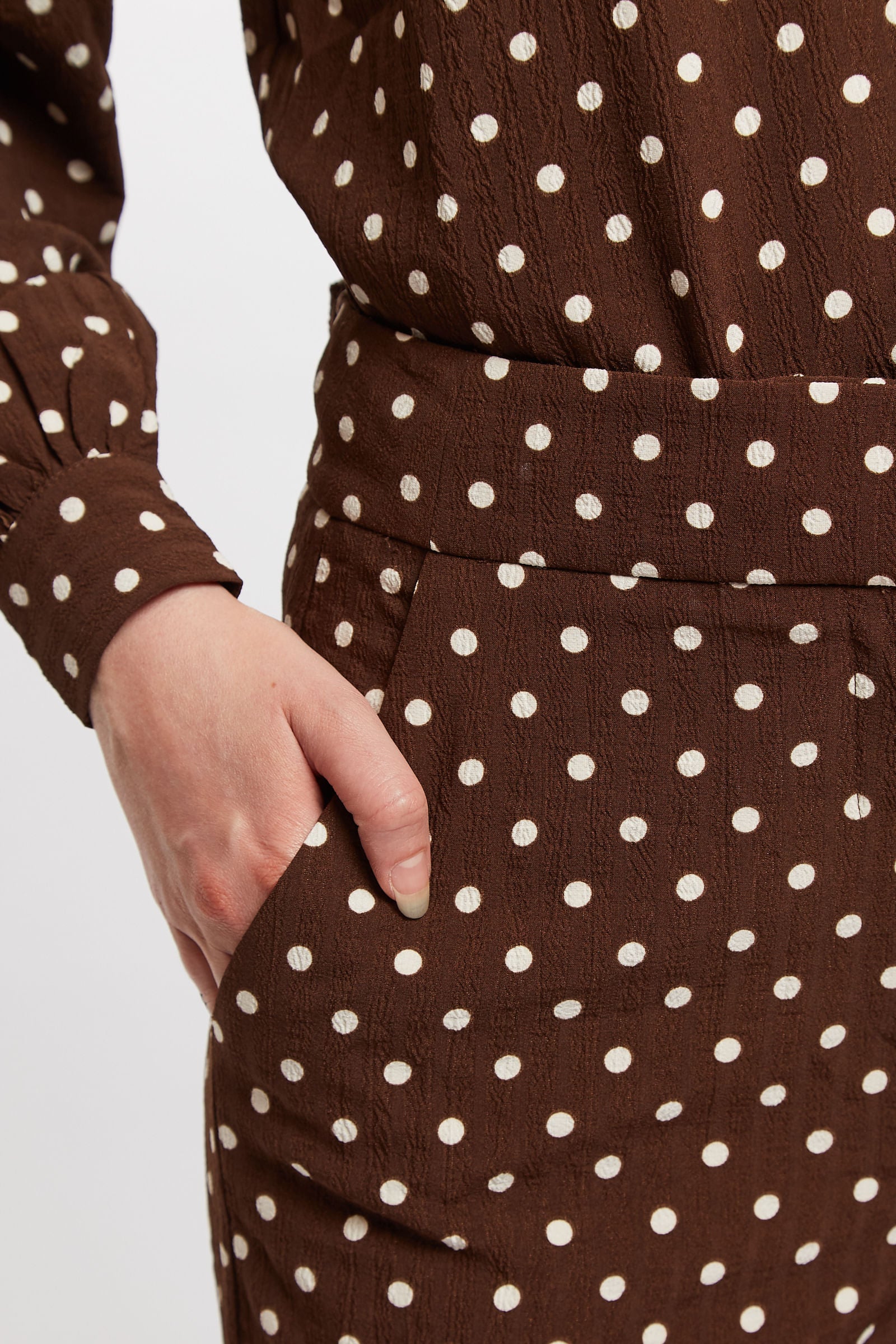 Louche Elina Pretty Woman Print Trouser - Detail 1