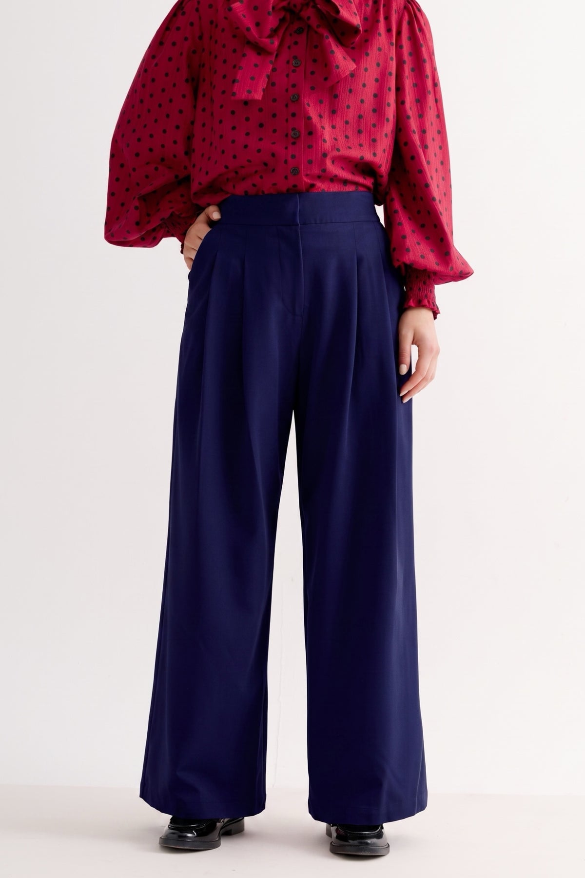 Tyler Fine Twill Pleat Front Wide Leg Trouser -  Navy