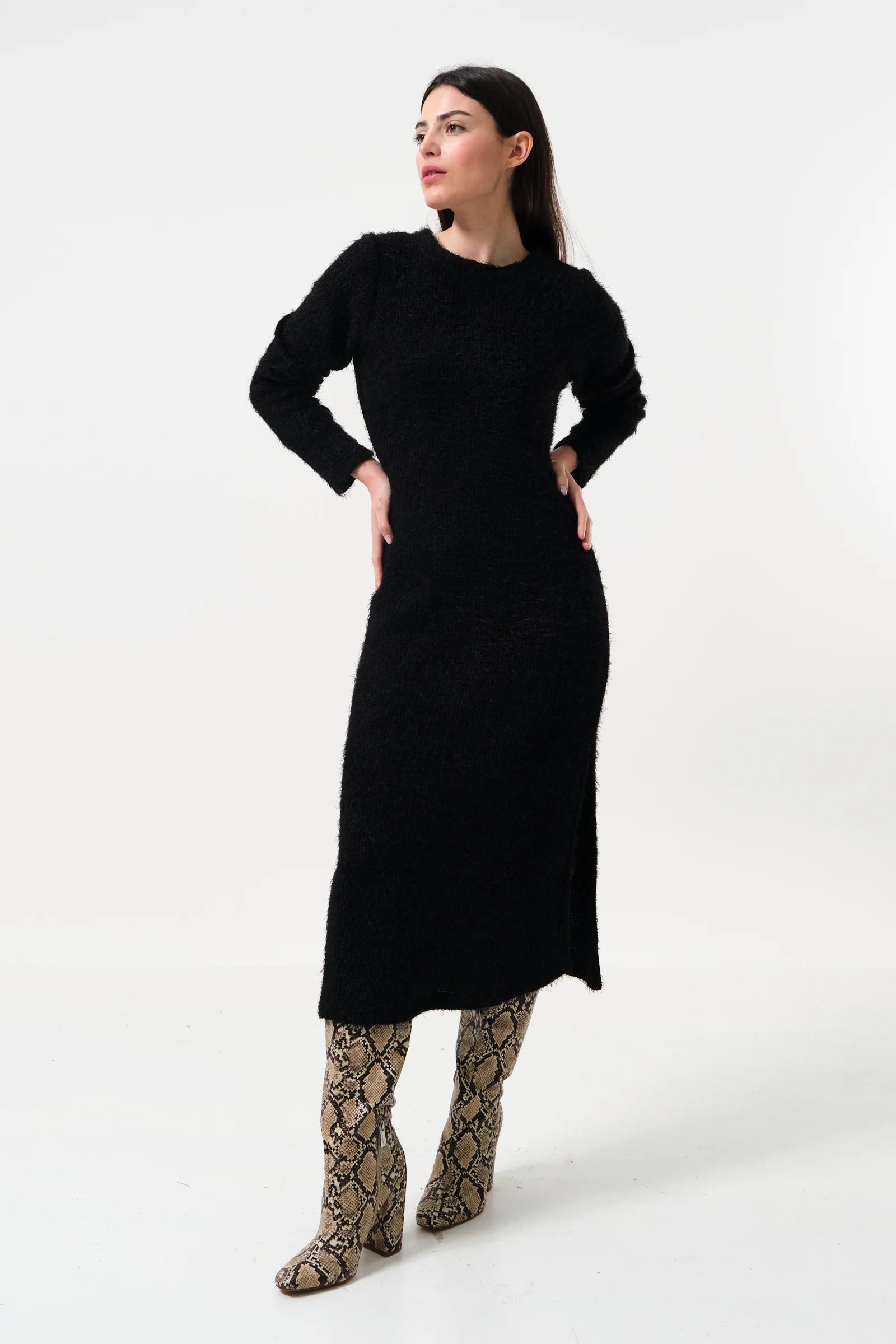 Guila Eyelash Rib Long Sleeve Sweater Midi Dress - Black - Detail 2