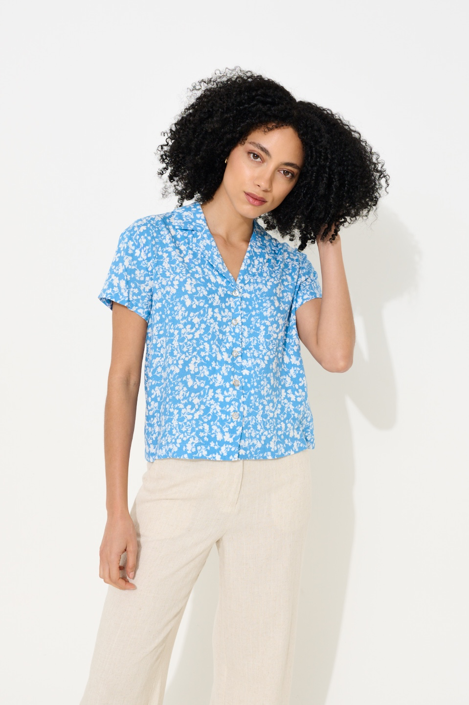 Marika Negative Floral Print Short Sleeve Shirt Blue