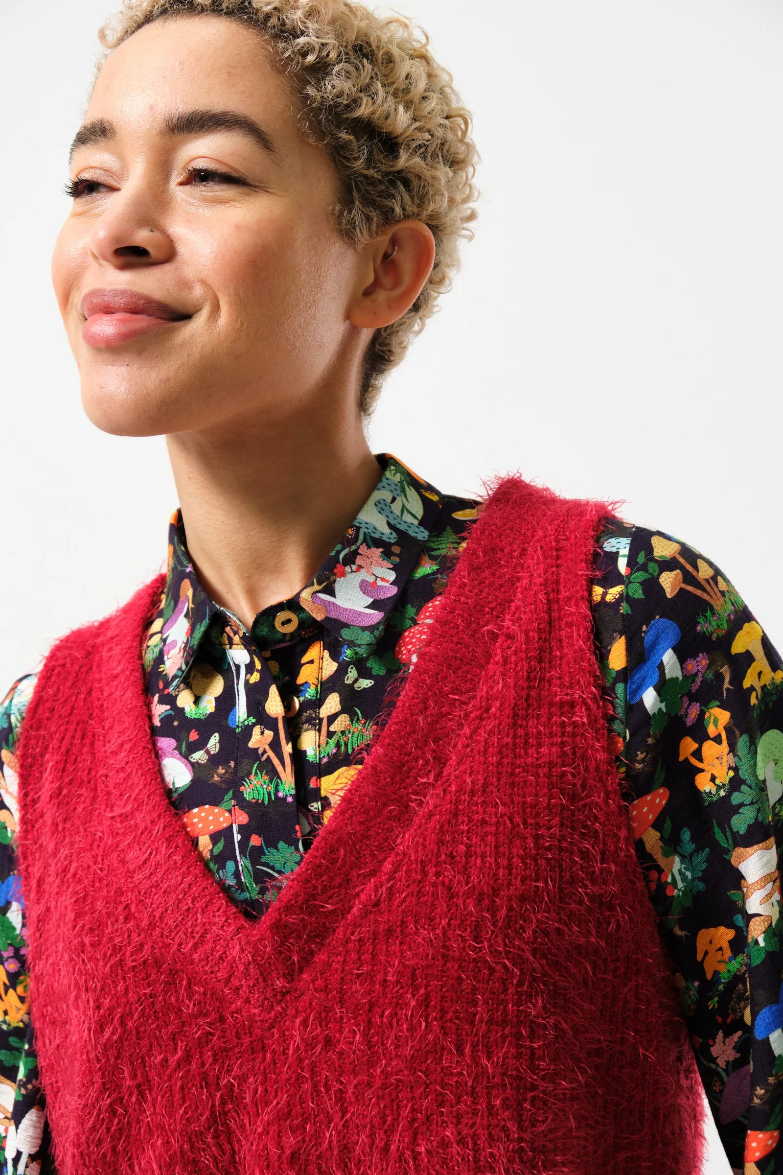 Isaac Eyelash V-Neck Tank Top - Red - Detail 1