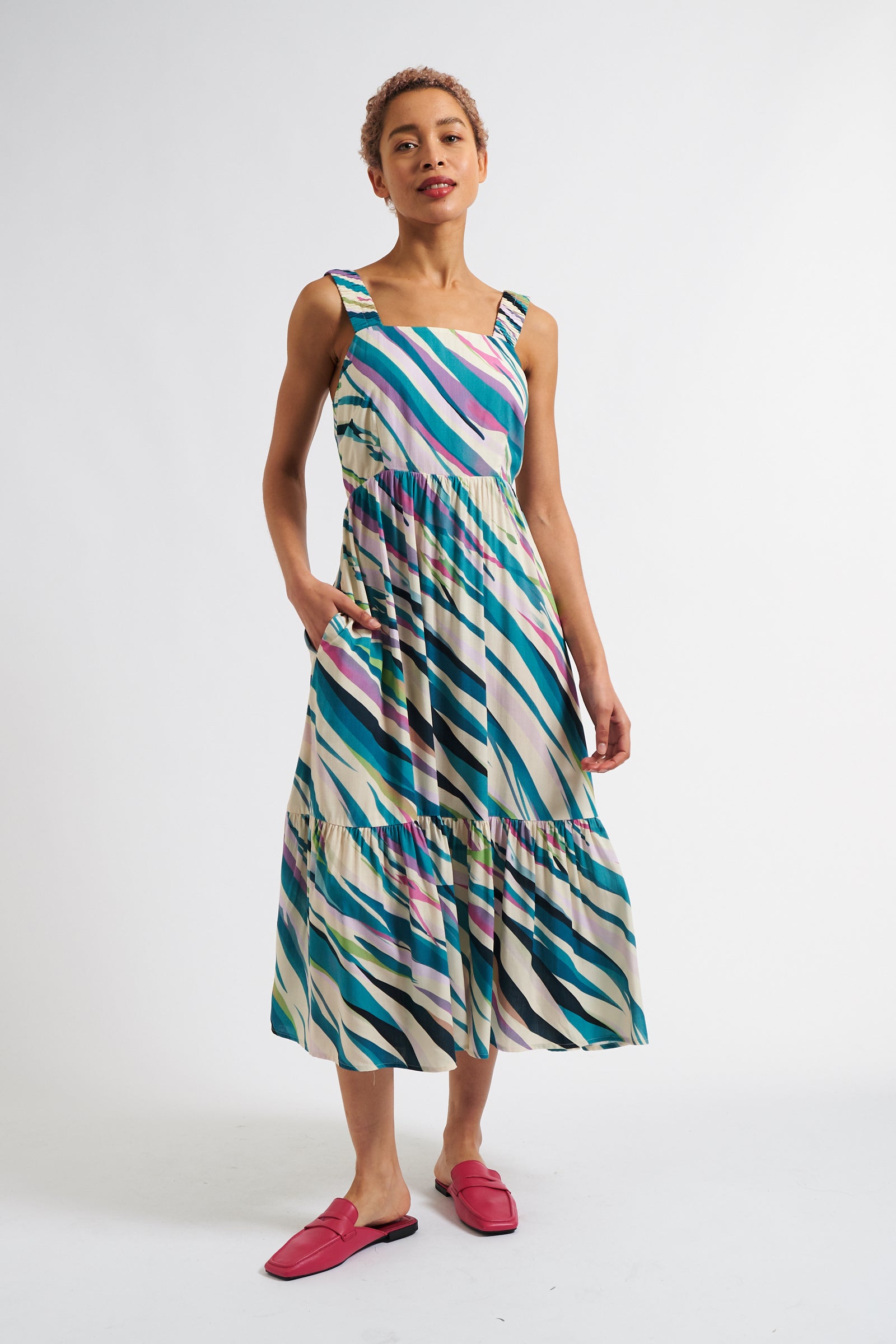 Jema Diagonal Wave Print Midi Sundress - Detail 3