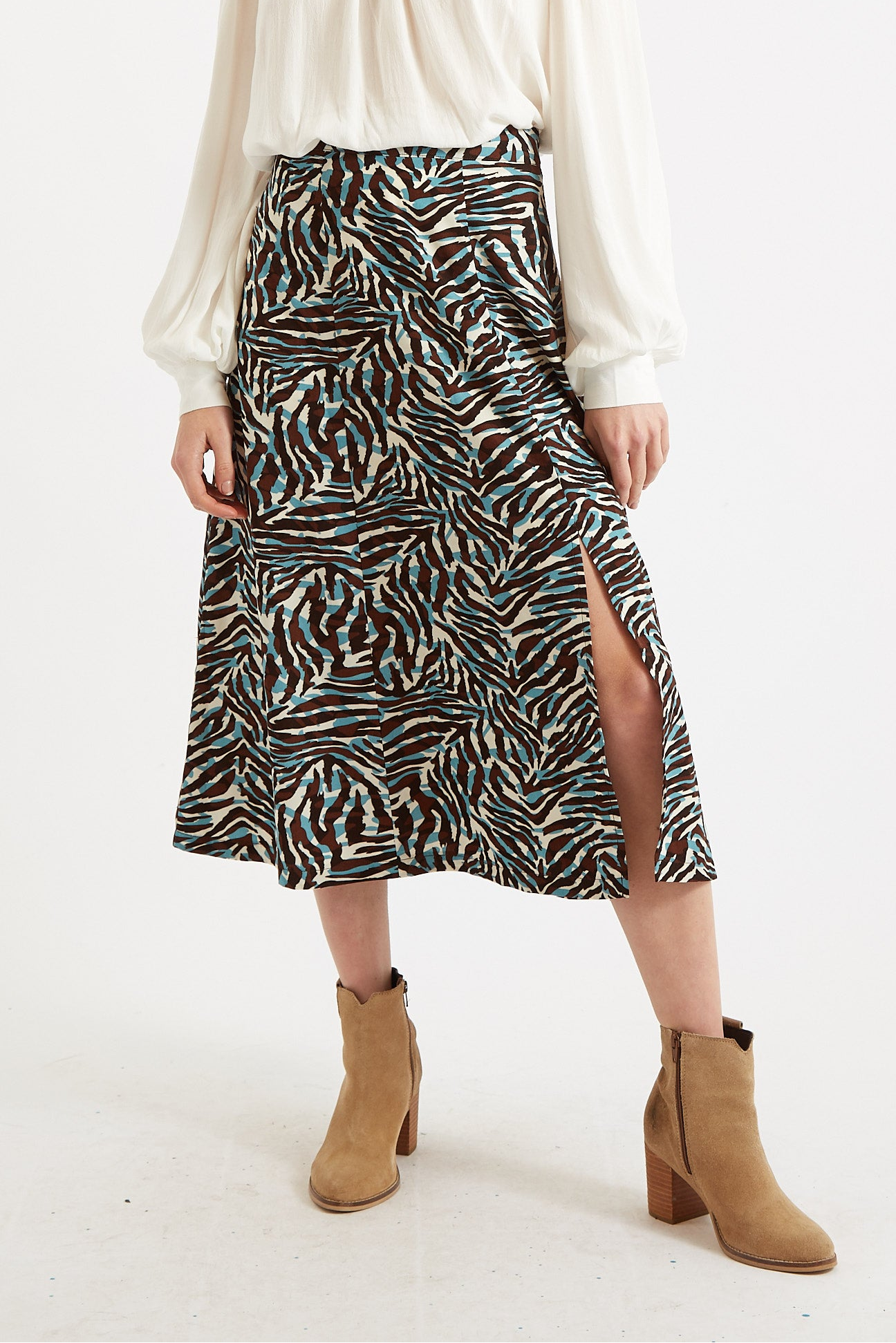 Kiyo Roar Print Midi Skirt - Detail 2