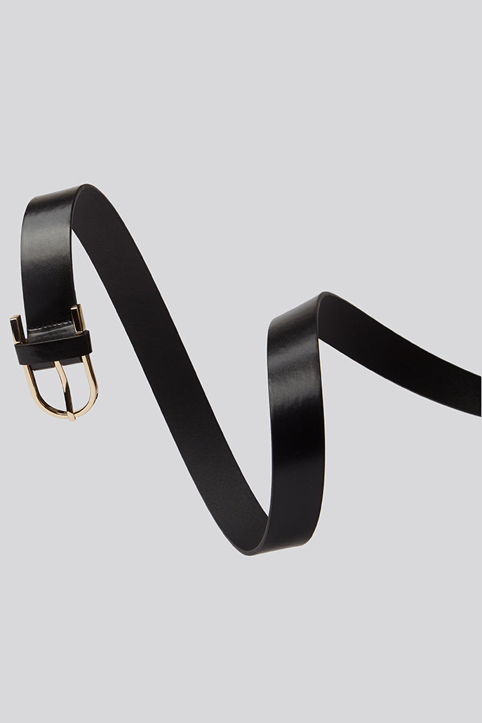 Kayley Curved Buckle Belt in Black - Back