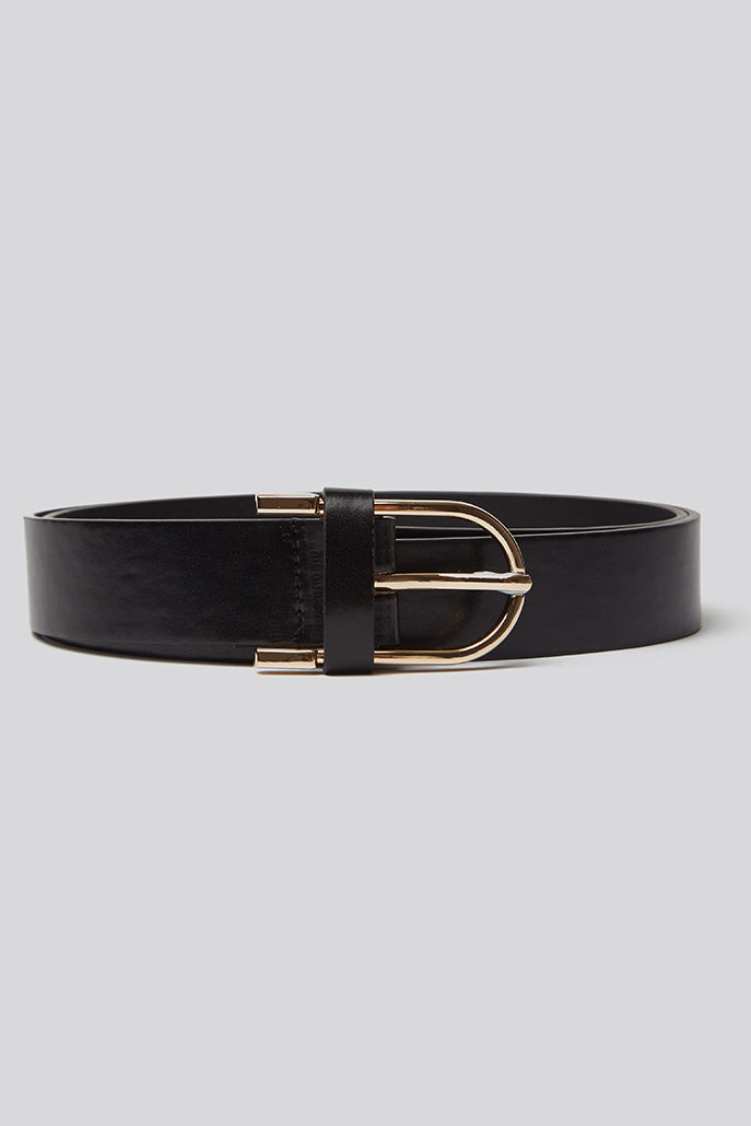 Kayley Curved Buckle Belt in Black - Front