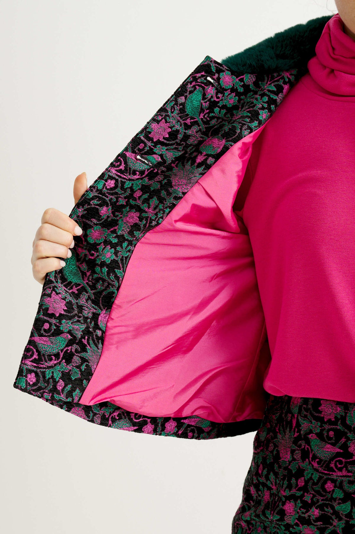 Apple Belle Plume Fur Trim Cropped Jacket