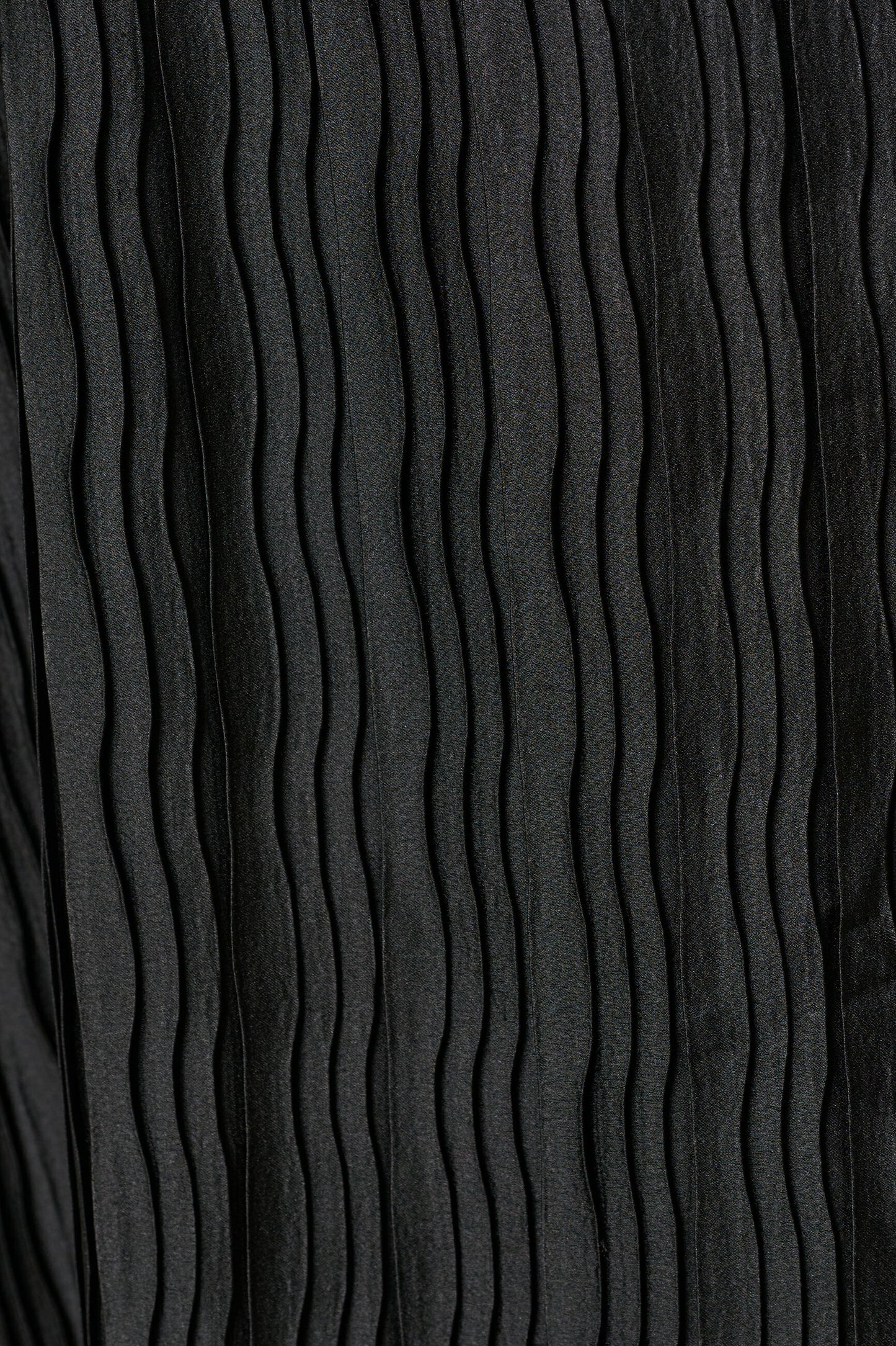 Lumina Pleat Surprise Sleeveless Midi Dress - Black