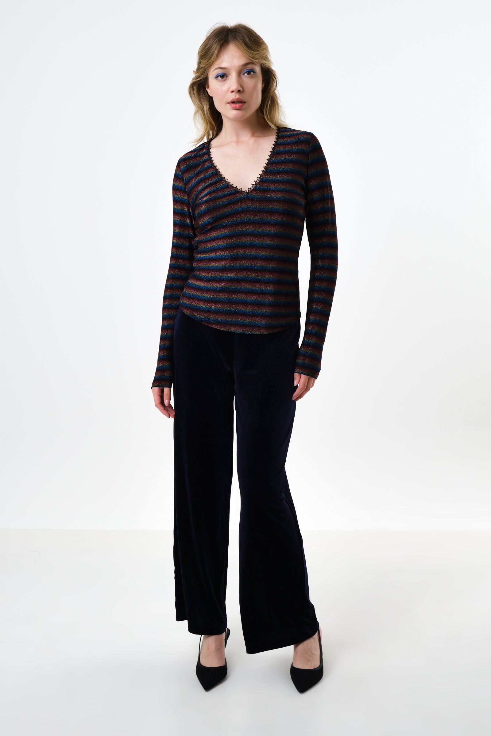 Maeko Sparkle Stripe V-Neck Top - Gold - Detail 2