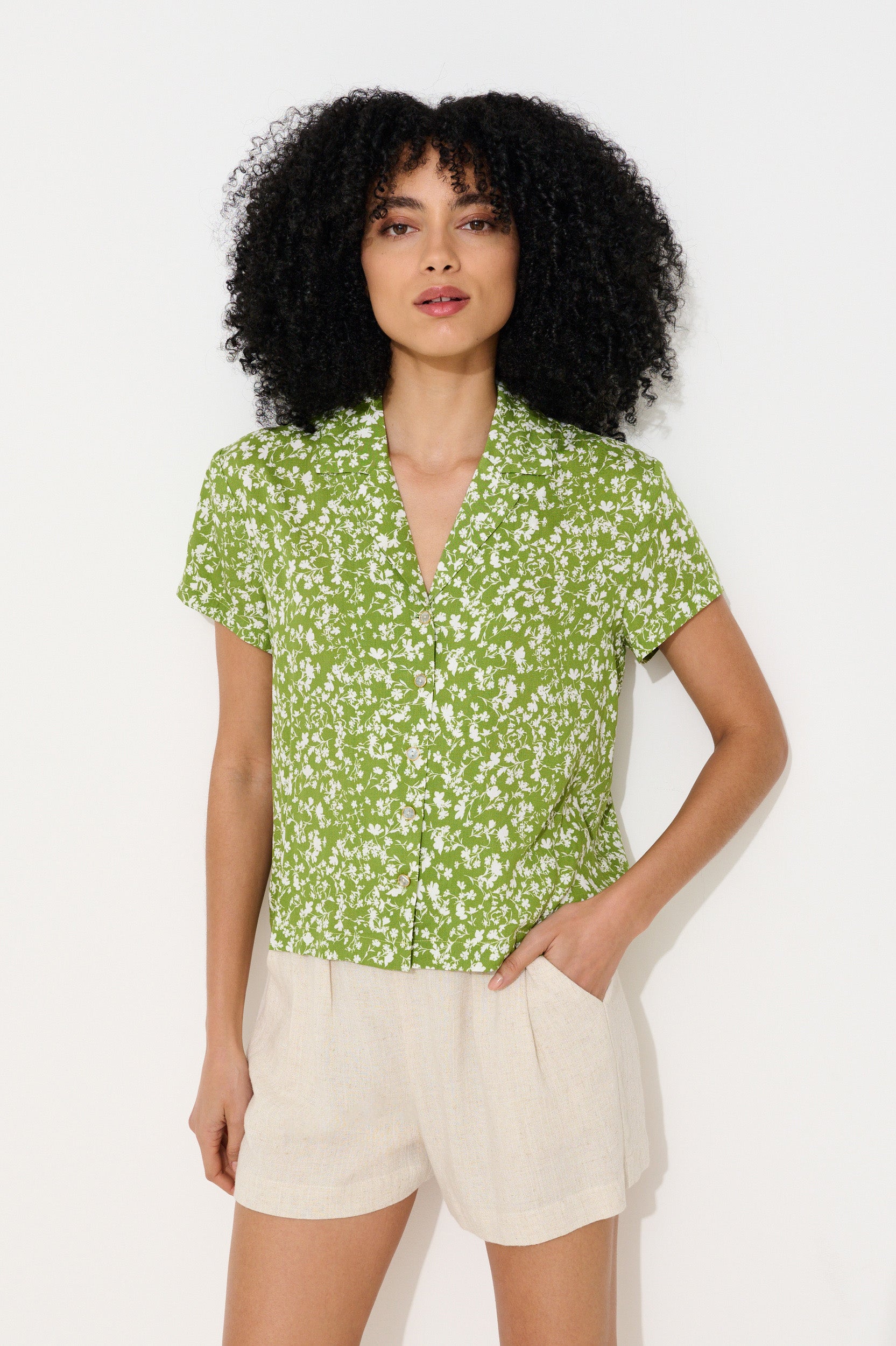 Marika Negative Floral Print Short Sleeve Shirt Green