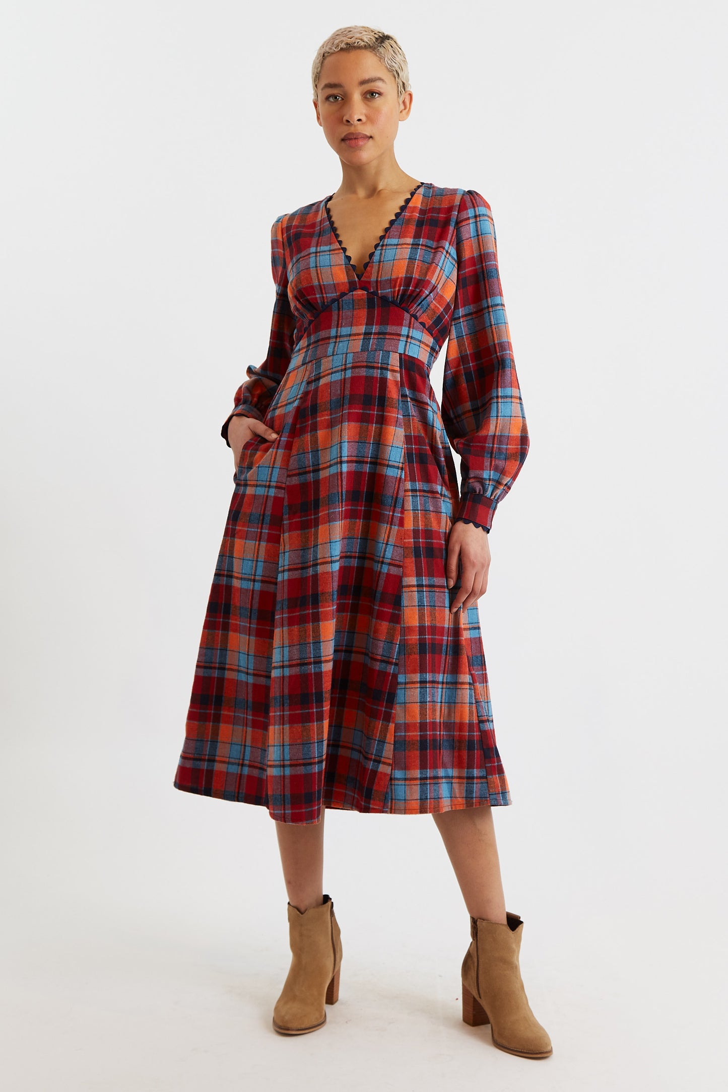 Marize New Tartan Long Sleeve Midi Dress