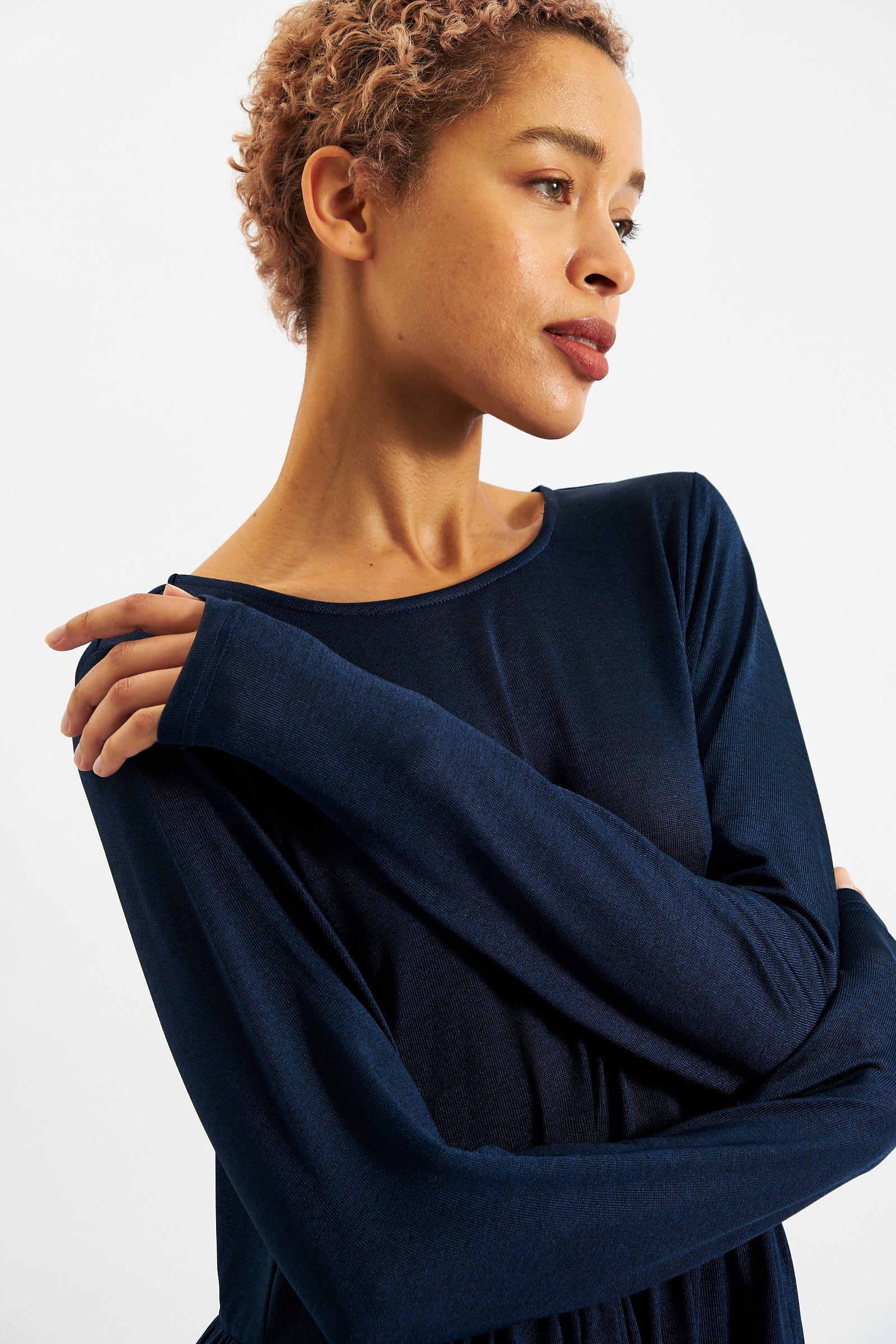 Marylene Marl Throw On Mini Dress in Navy - Detail 2