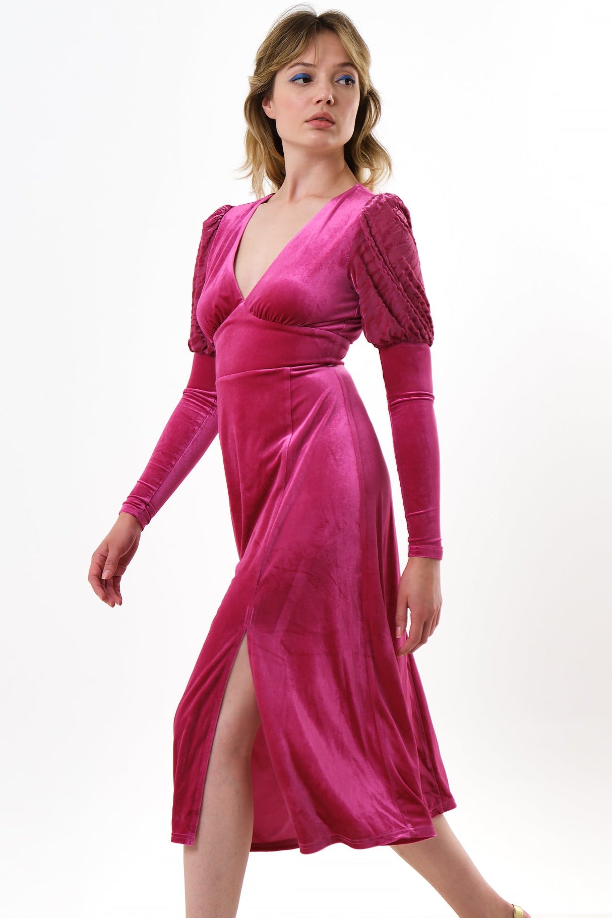 Moa Velvet V-Neck Midi Dress - Pink