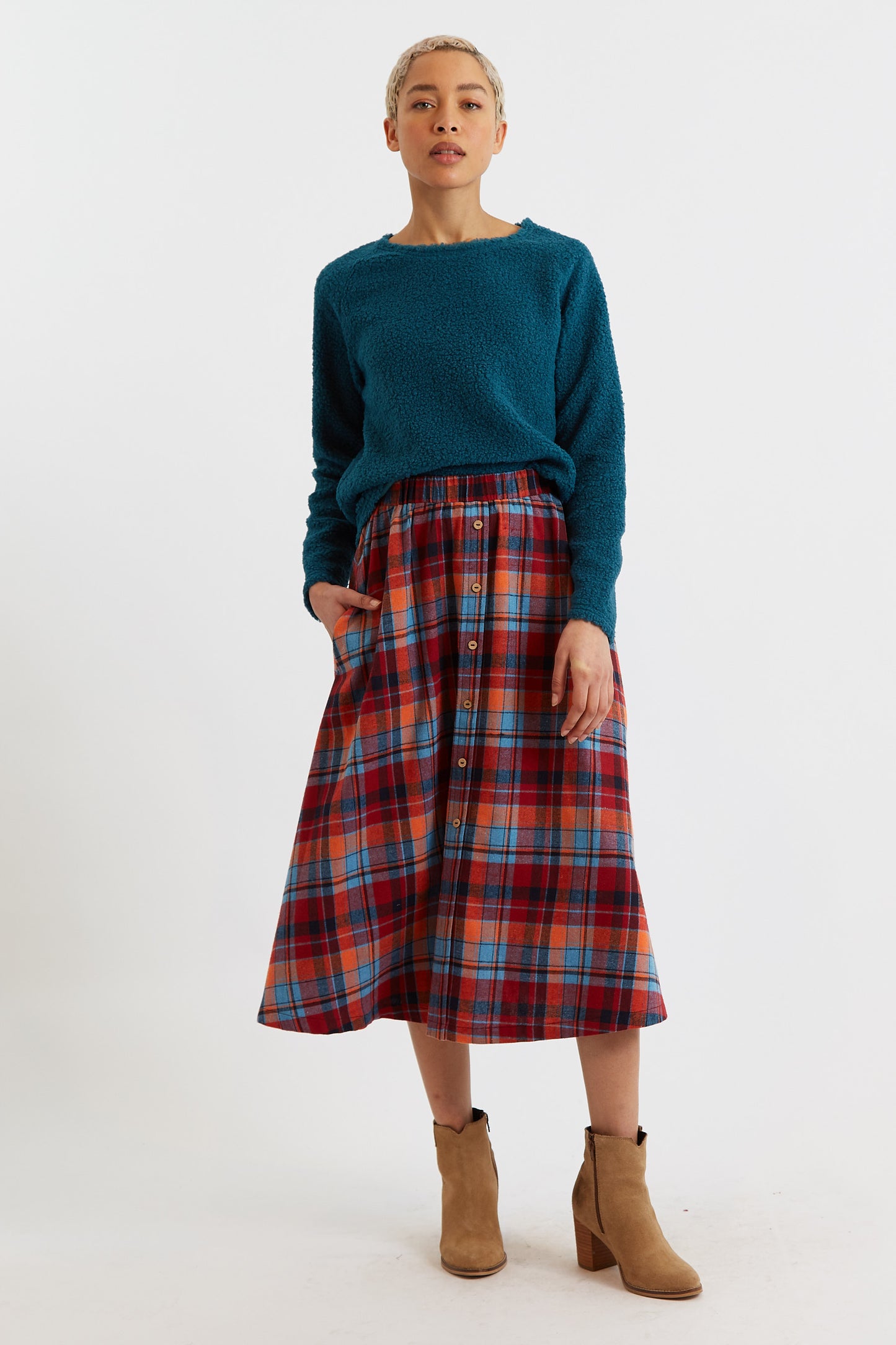 Plaid midi skirt with buttons outlet