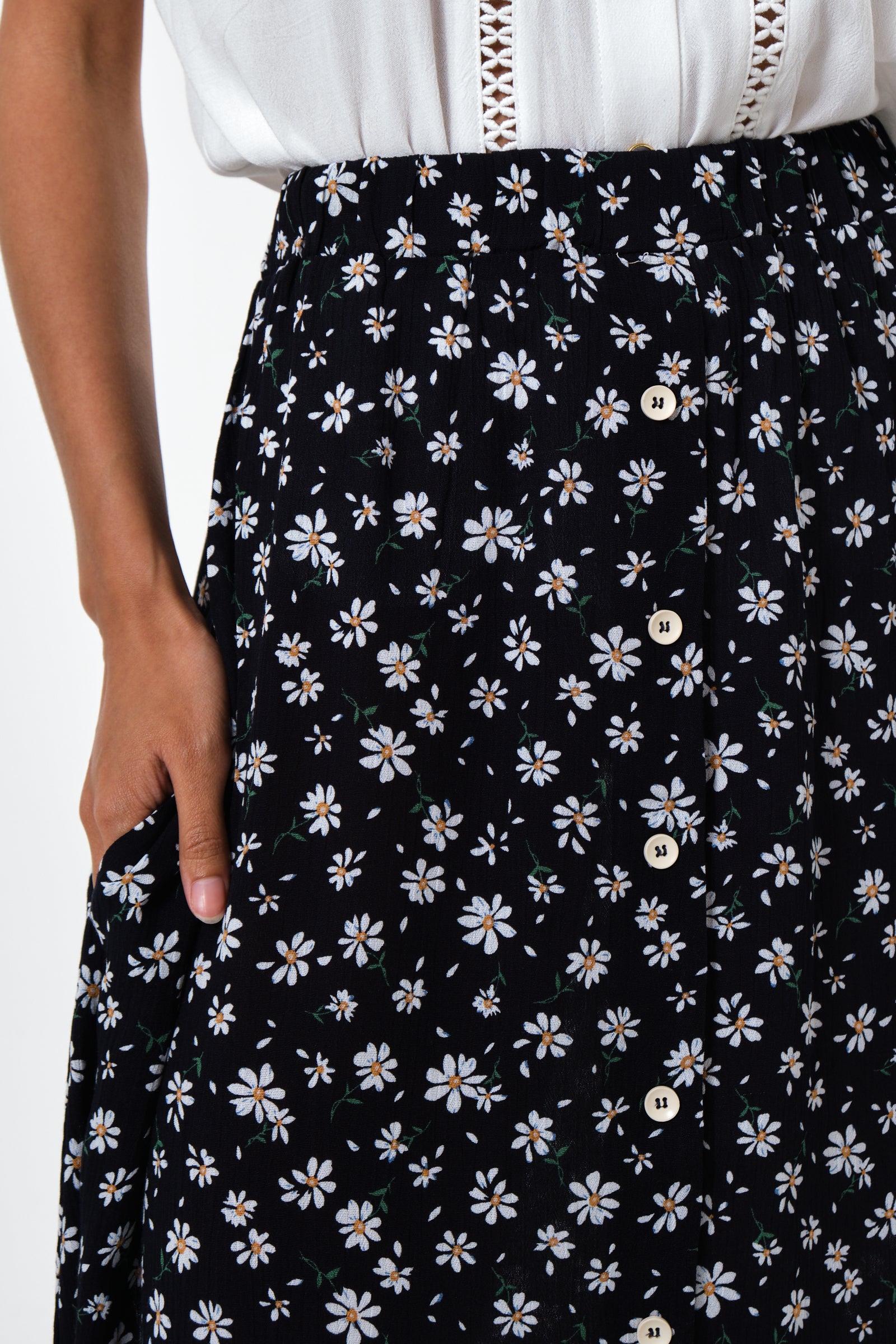 Nese Daisy Drop Print Midi Skirt - Detail 1
