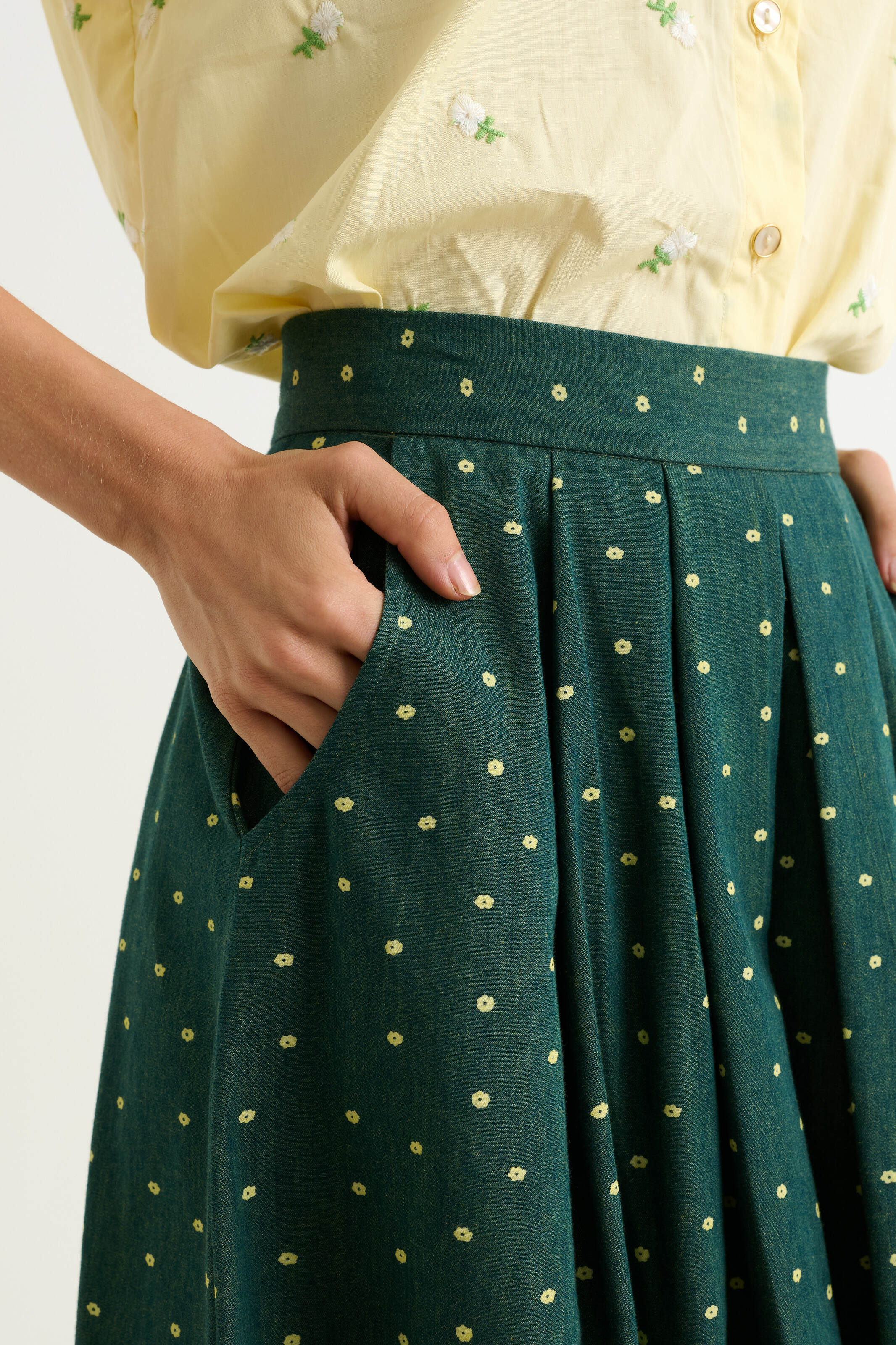 Pasadena Flower Dot Midaxi Skirt- Fern Green