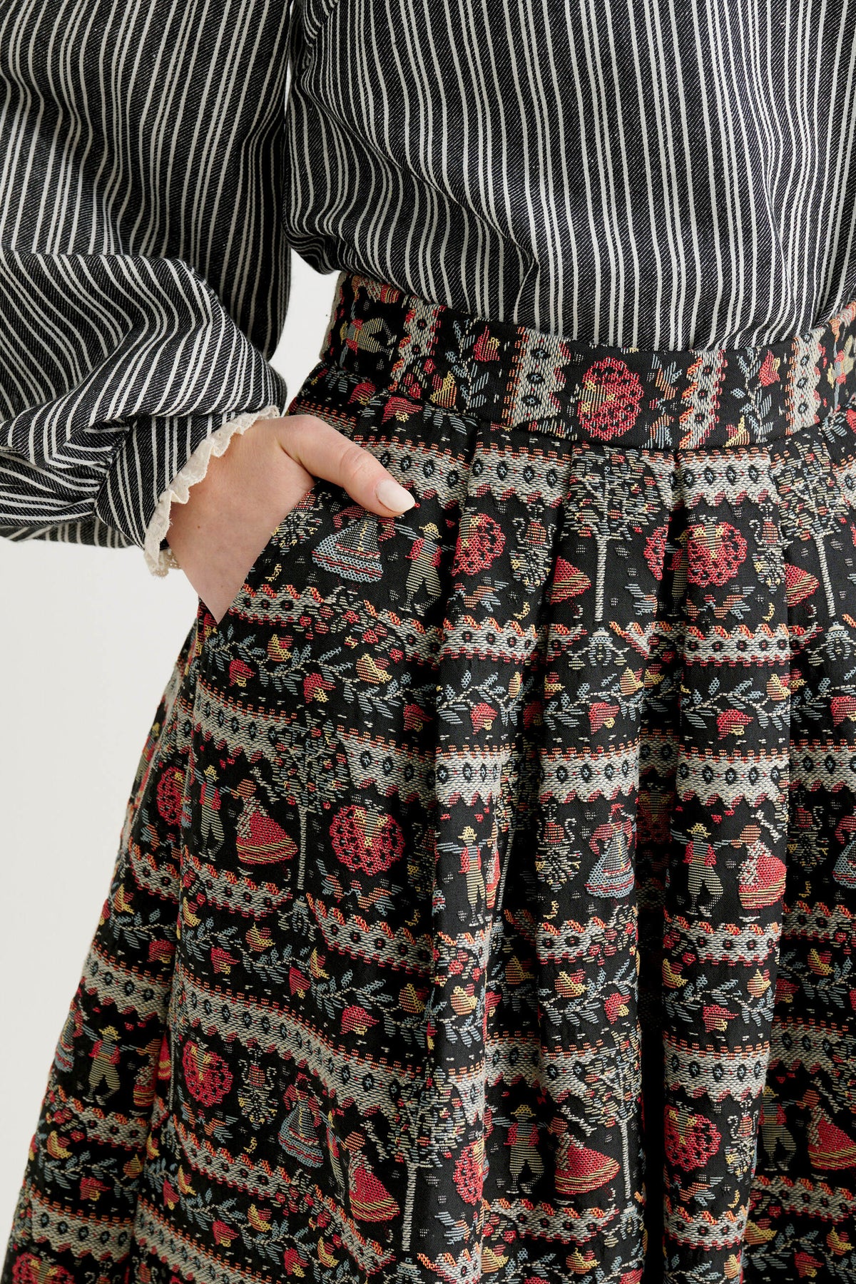 Pasadena Heirloom Jacquard Midaxi Skirt - Black