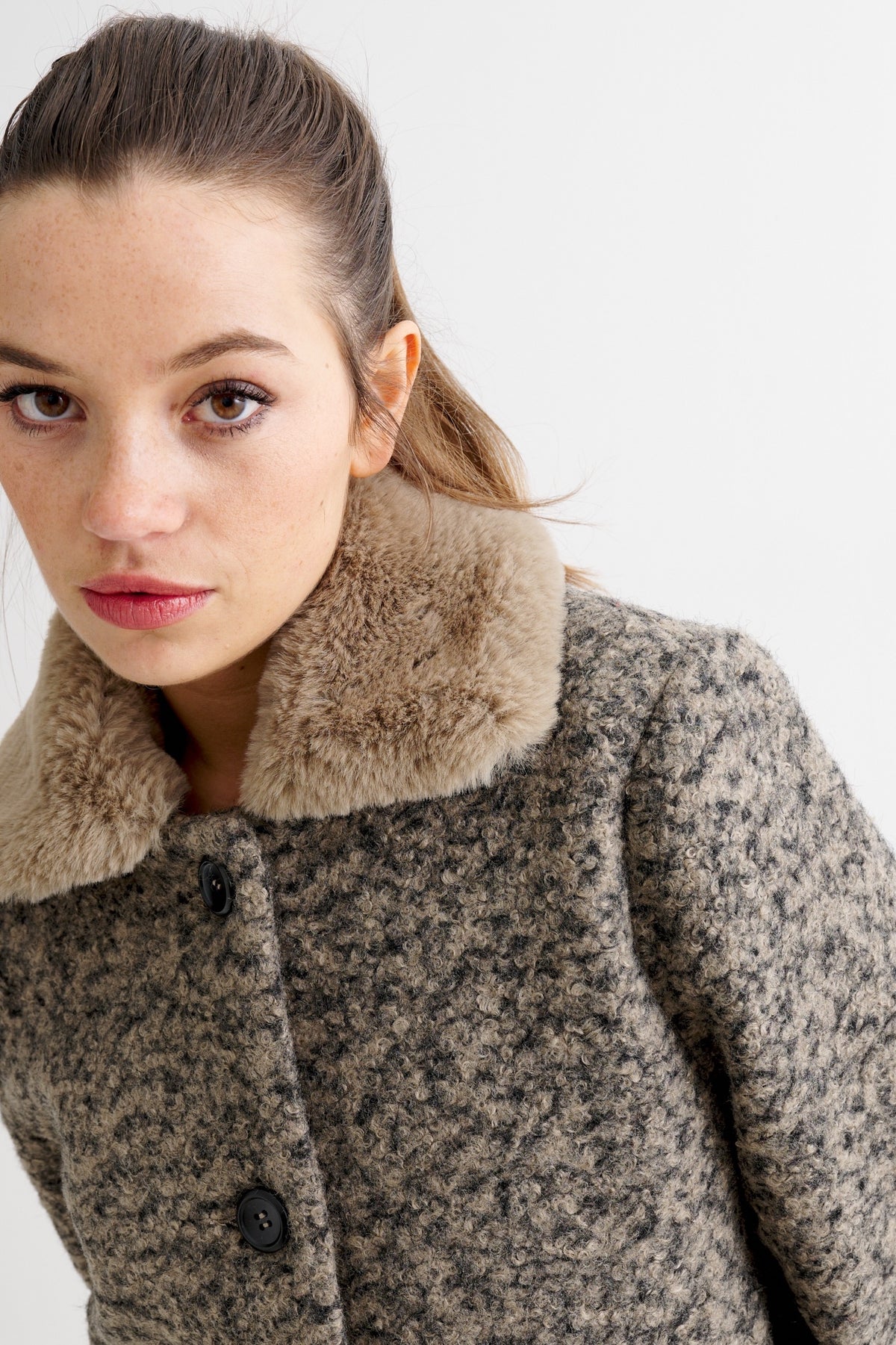 Apple Boucle Jacket - Biscuit