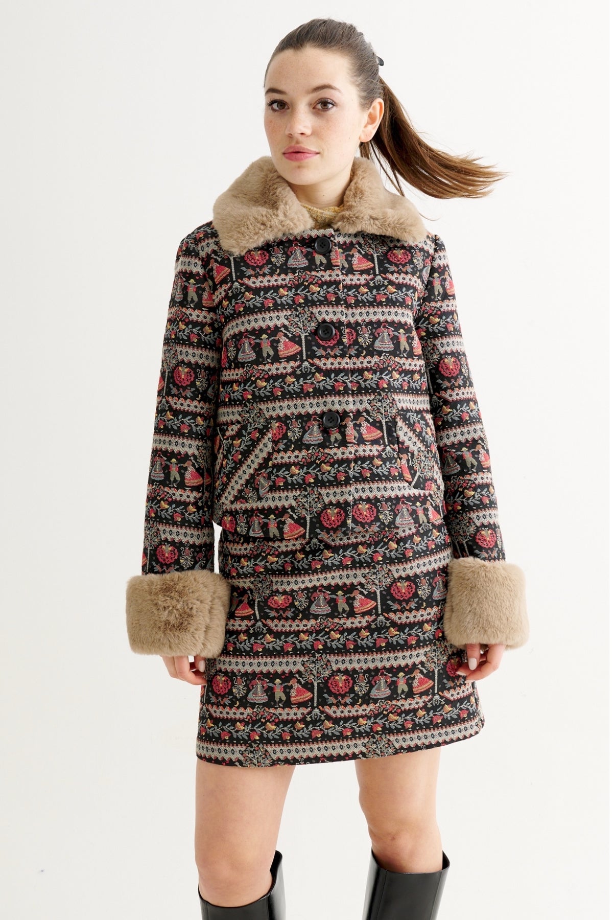Kent Heirloom Fur Trim Cropped Jacket - Black