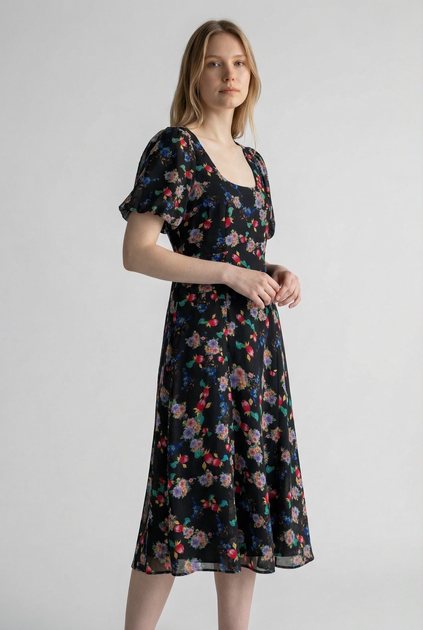 Nadine Carpathian Florals Print Midi Dress - Detail 1