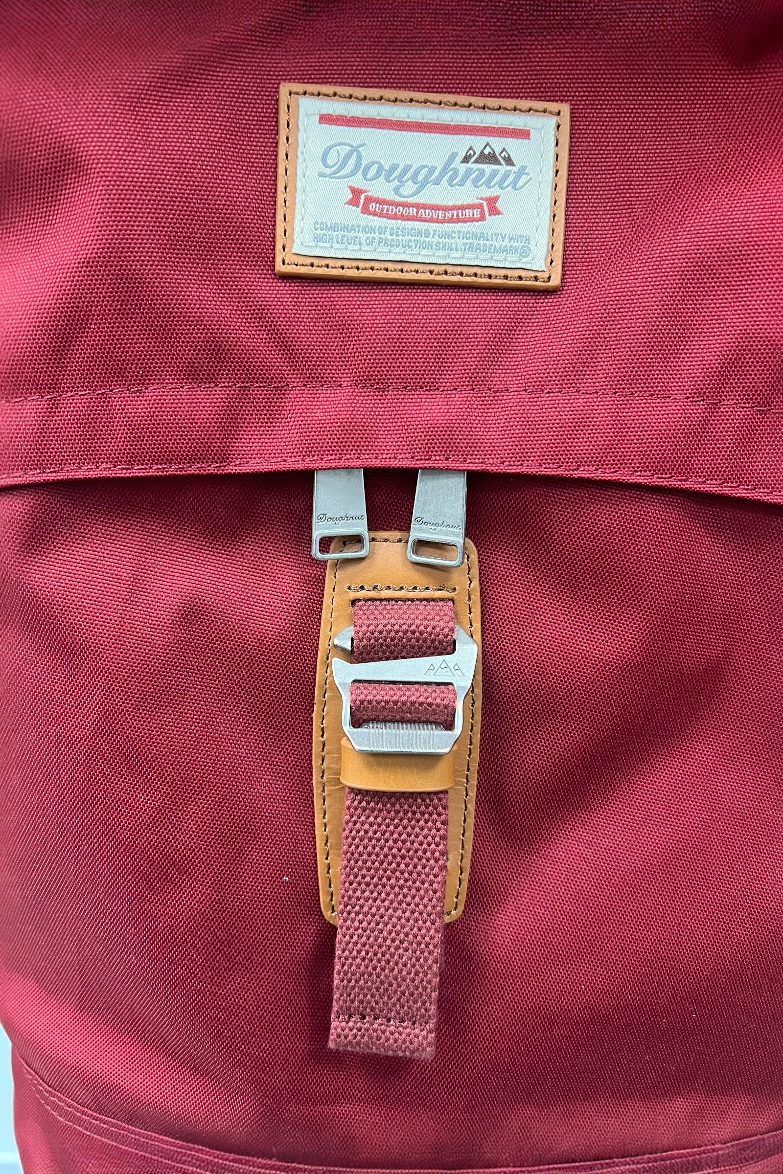 Hugo Brick Red Doughnut Back Pack