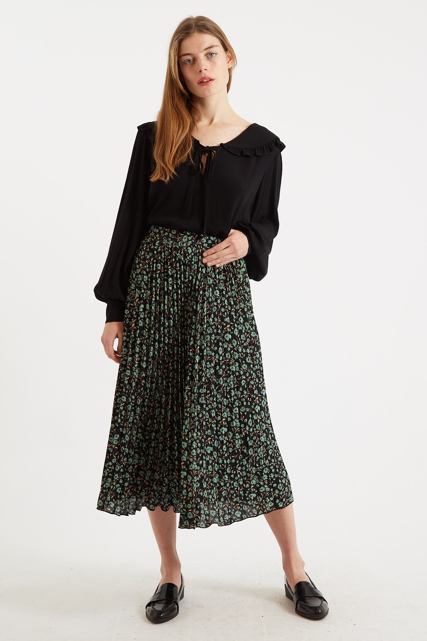 Sabina Fleur Vert Print Pleated Midi Skirt