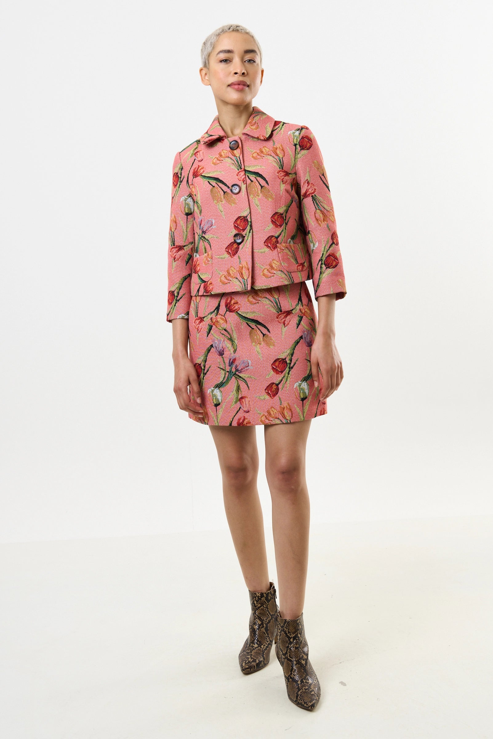 Salut Tulip Jacquard Short Jacket - Pink - Detail 3