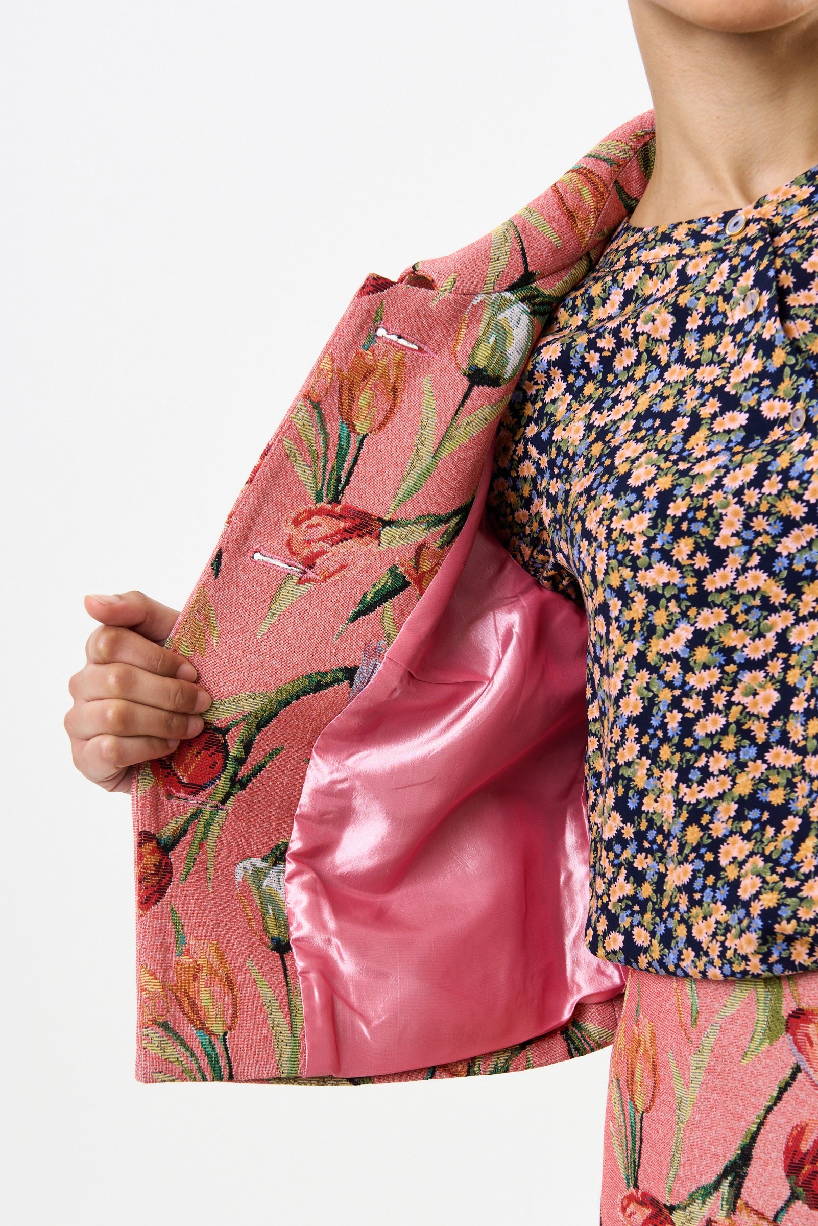 Salut Tulip Jacquard Short Jacket - Pink - Detail 1