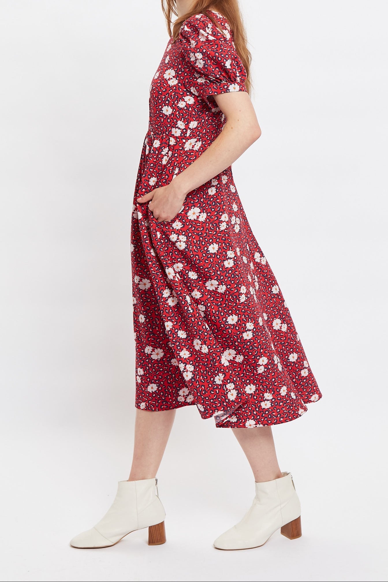 Louche Stasia Roaring Daisy Print V Back Puff Sleeve Midi Dress - Red - Detail 1