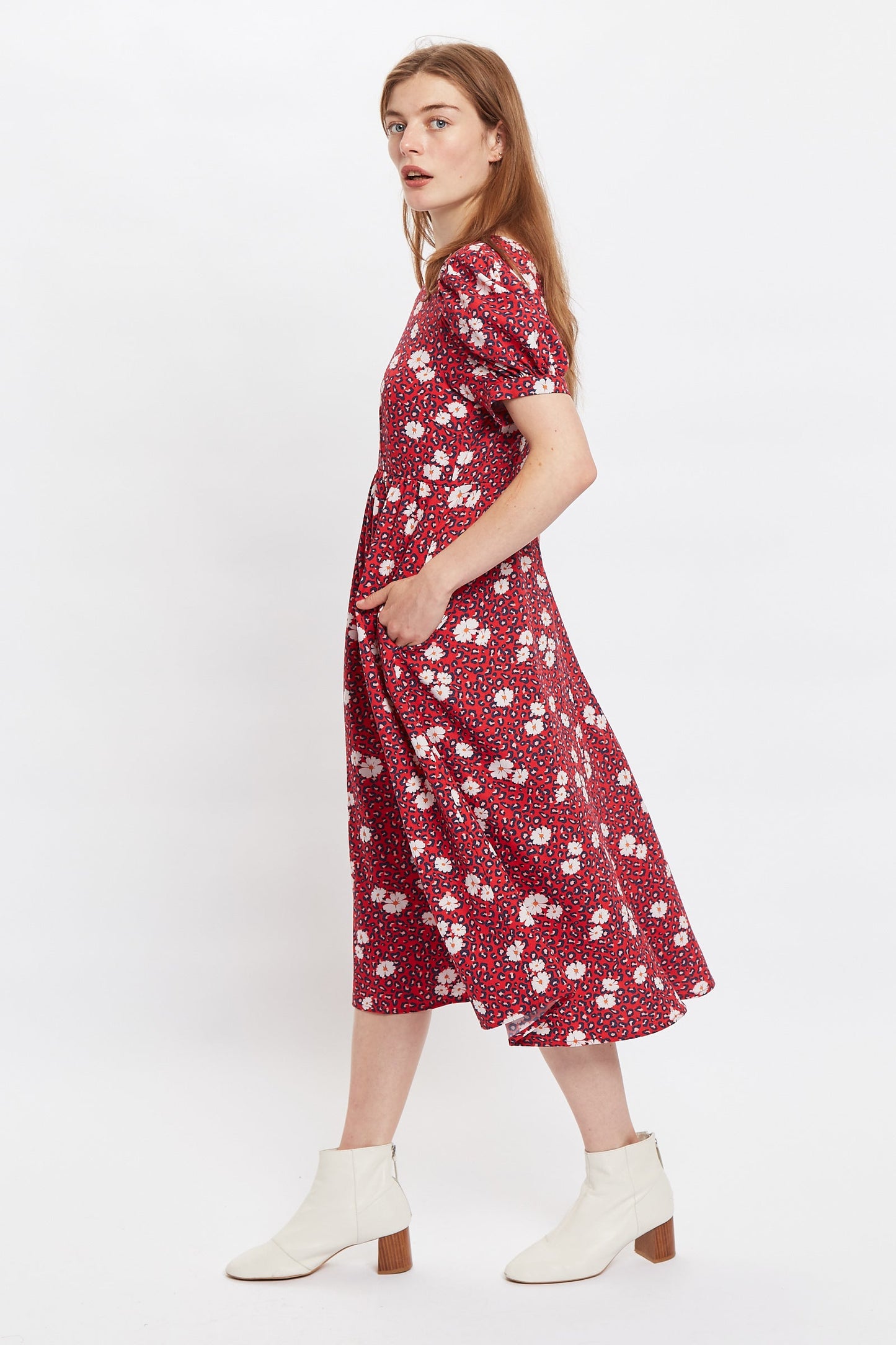 Louche Stasia Roaring Daisy Print V Back Puff Sleeve Midi Dress - Red