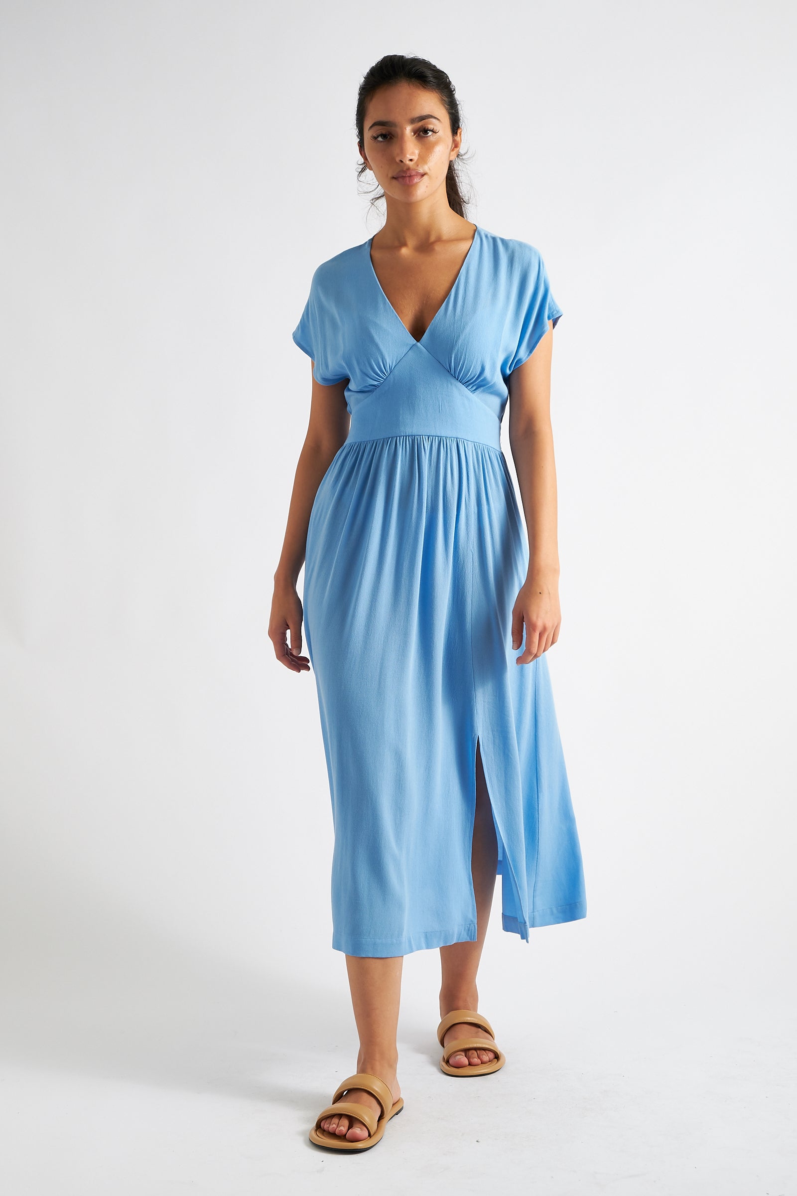 Unity Moss Crepe V-Neck Midi Dress - Blue - Detail 3