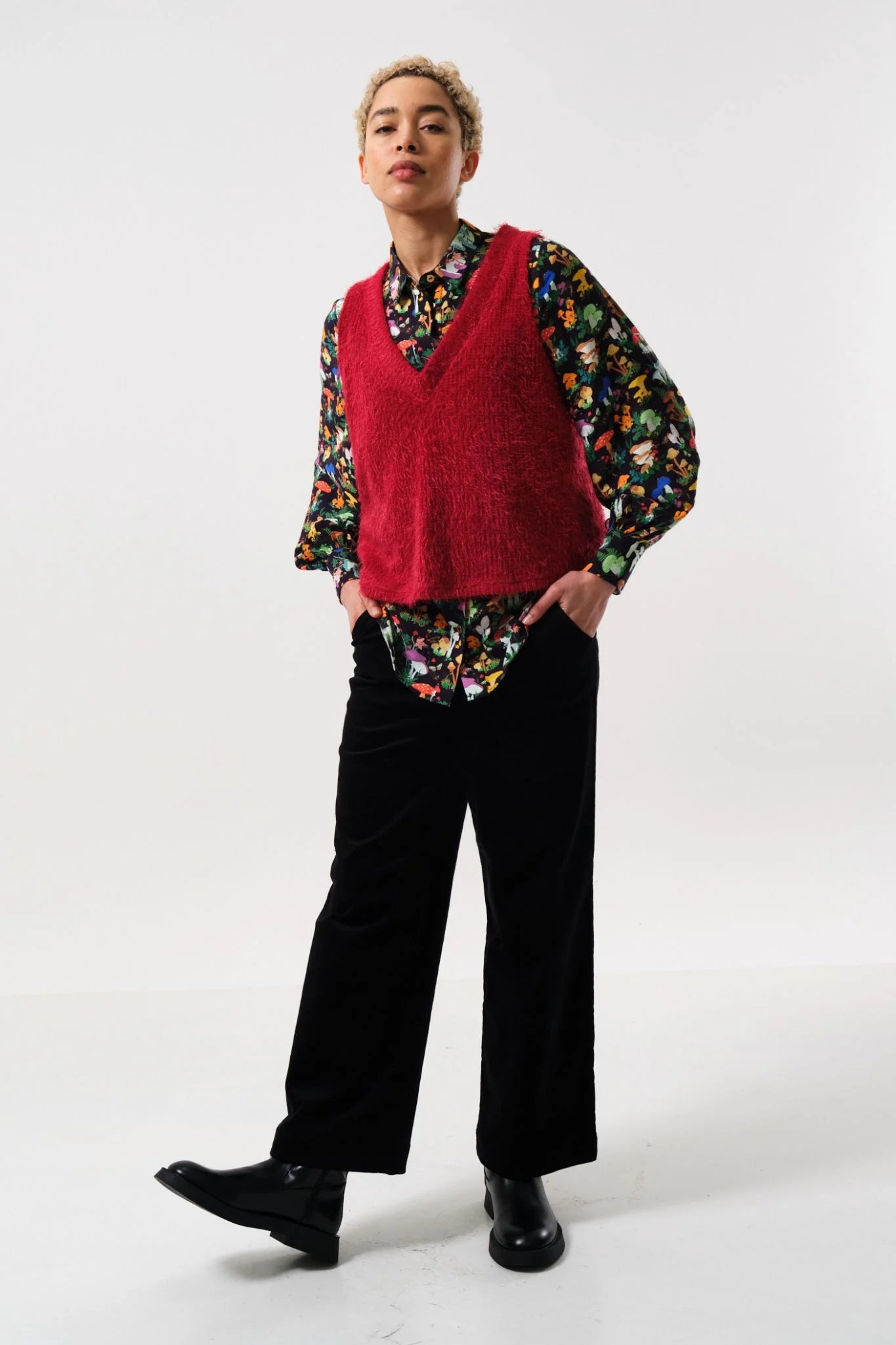 Isaac Eyelash V-Neck Tank Top - Red - Detail 3