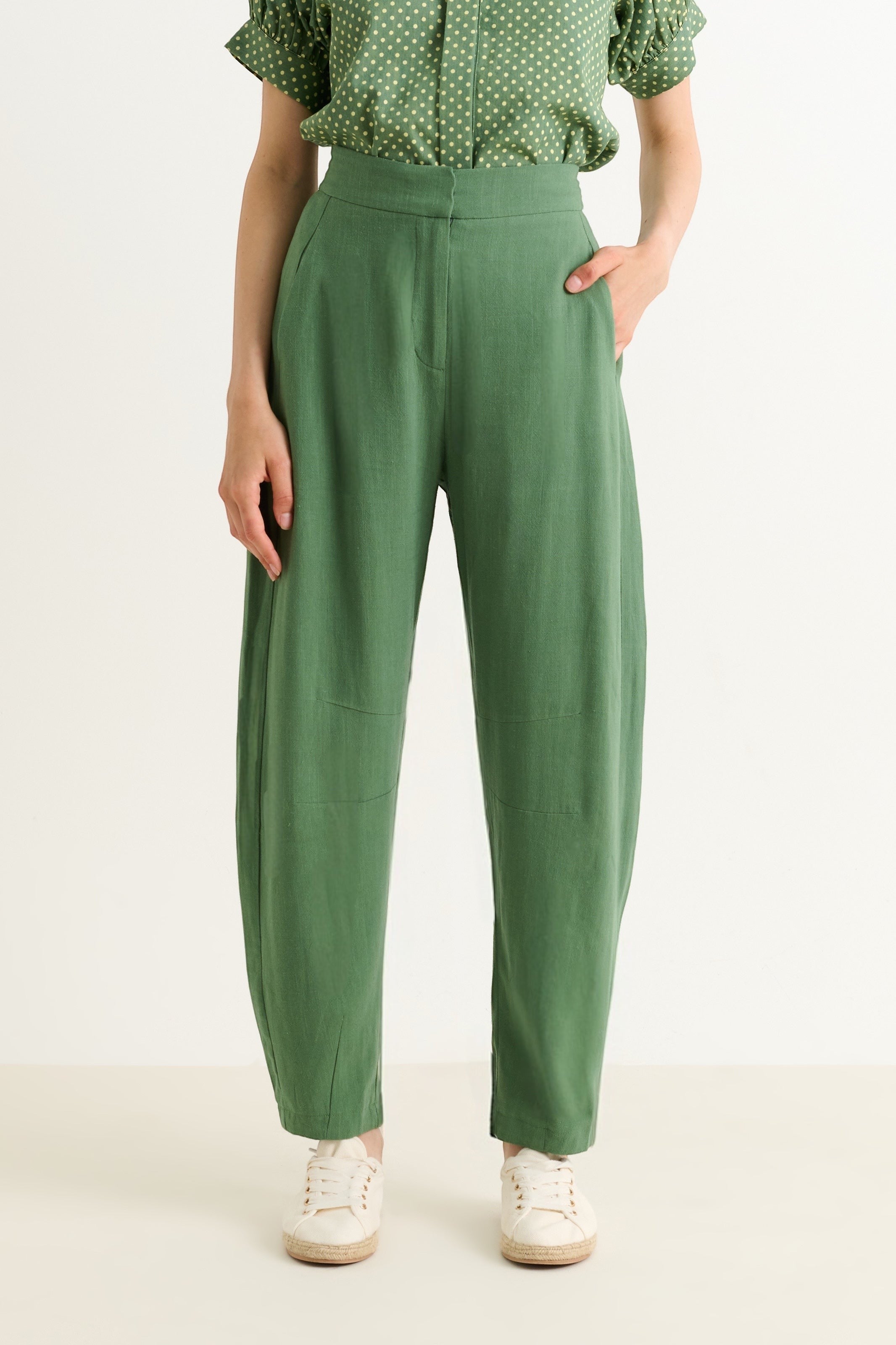 Sutton green linen mix barrel trousers with elasticated back waist and pockets.