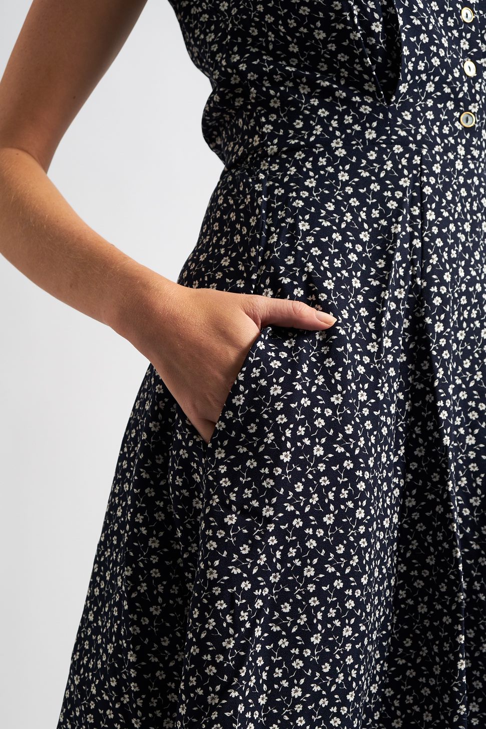 Cathleen Mini Forget Me Not Print Tea Dress Navy - Detail 2