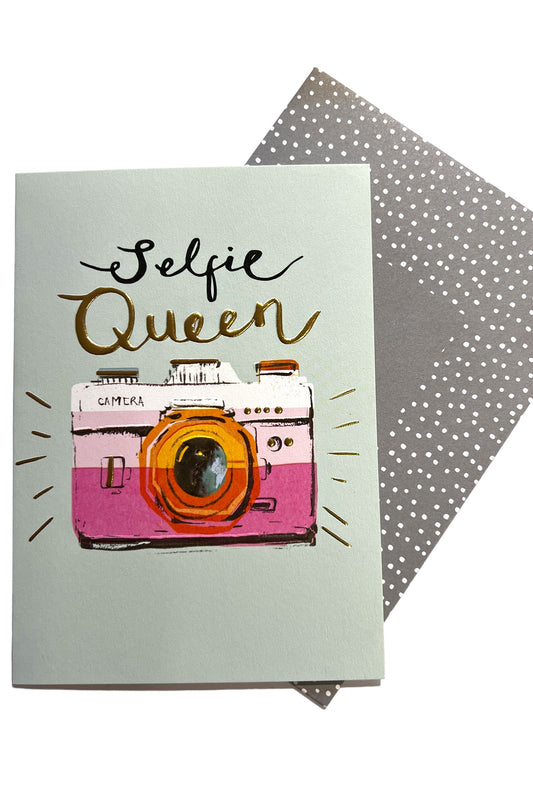 Selfie Queen Card