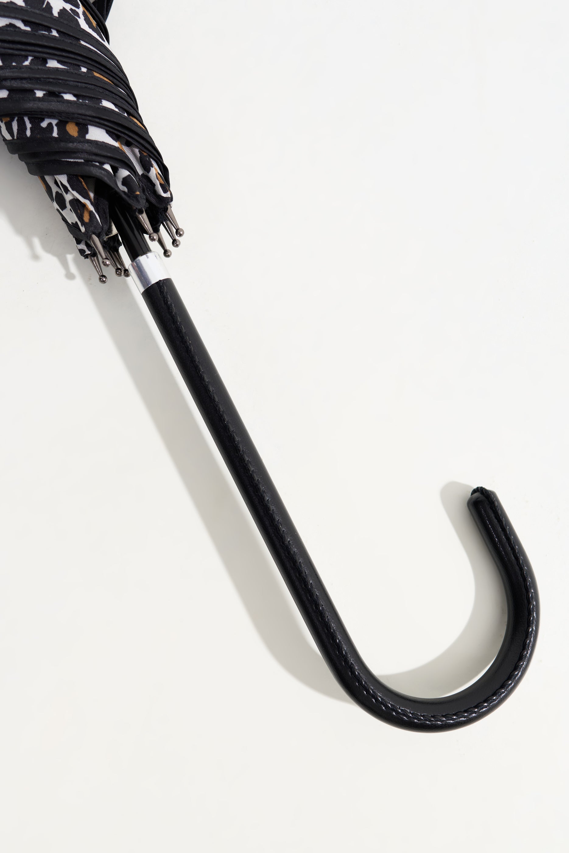 Leopard Print Umbrella - Detail 1