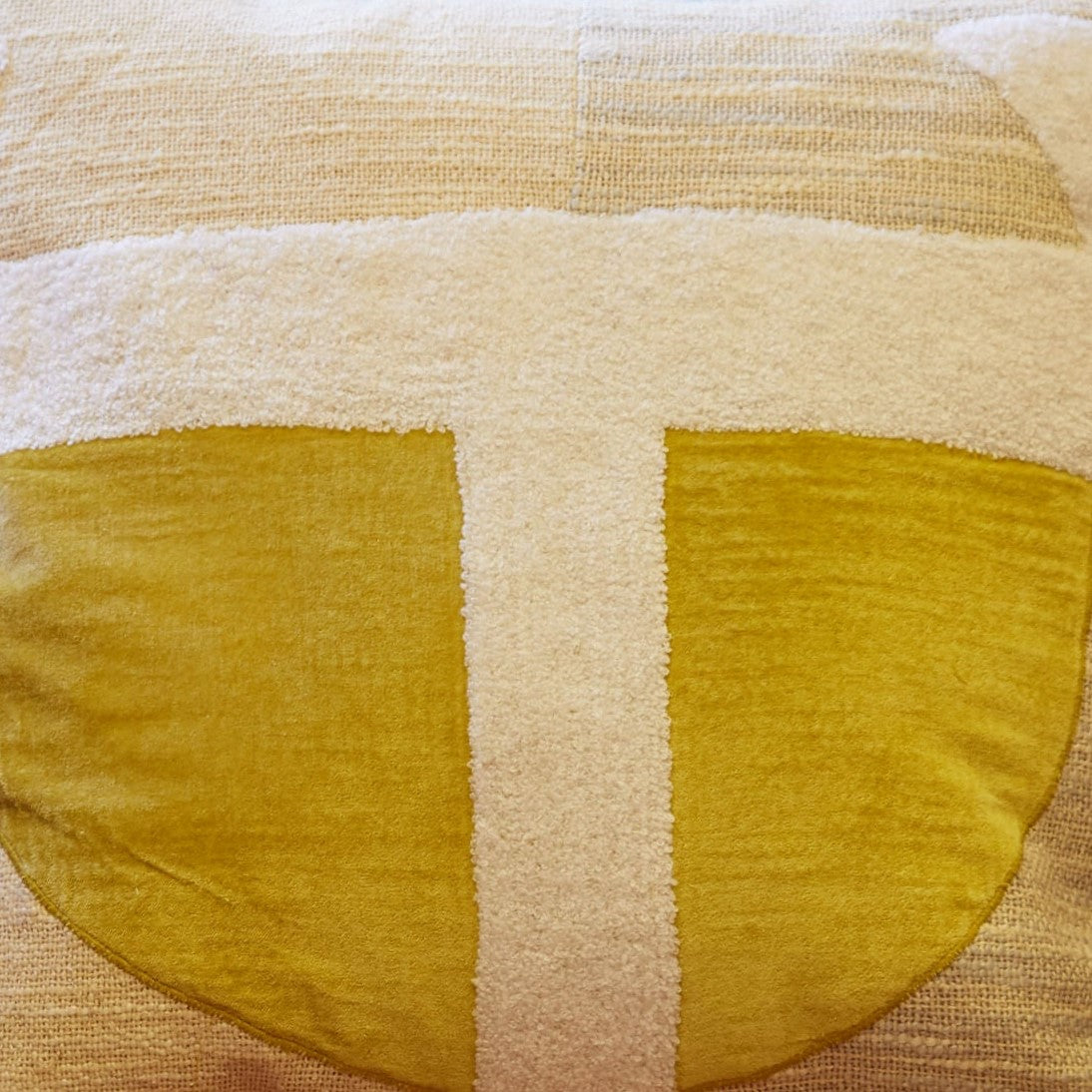 3D Abstract Circle Woven Applique-Cushion - Fabric & Print Detail