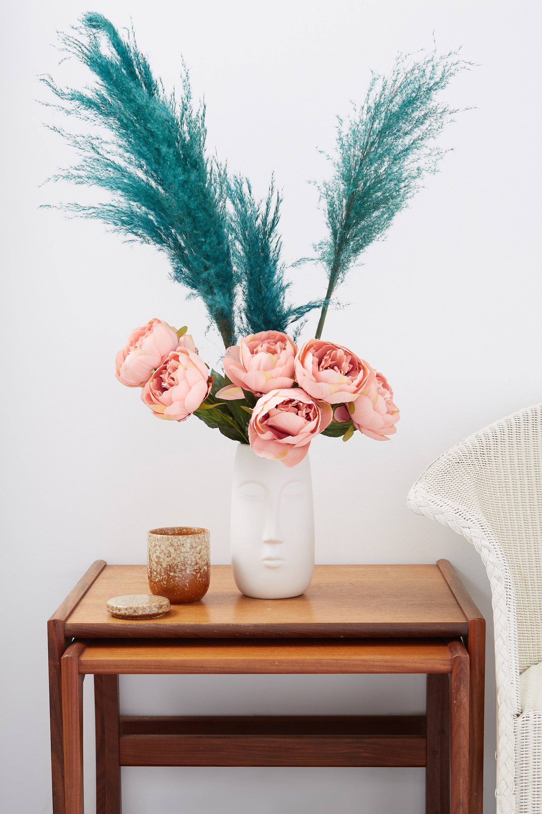 3 Stems of Sea Green Pampas Grass - Detail 1