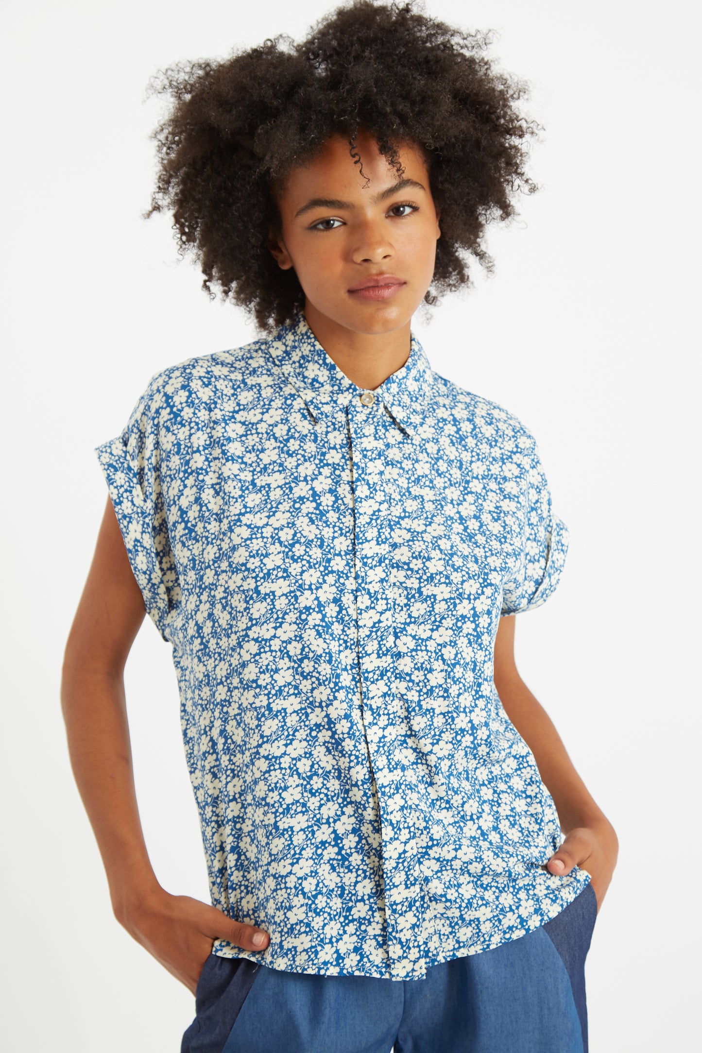 Abinaya Periwinkle Short Sleeved Shirt – JOY