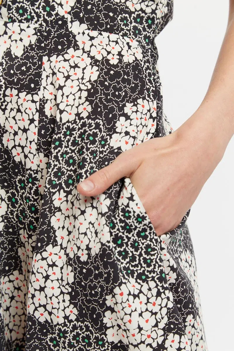 Louche Cathleen Mini Flower Patch in Black & White