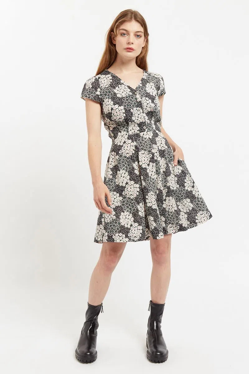 Louche Cathleen Mini Flower Patch in Black & White