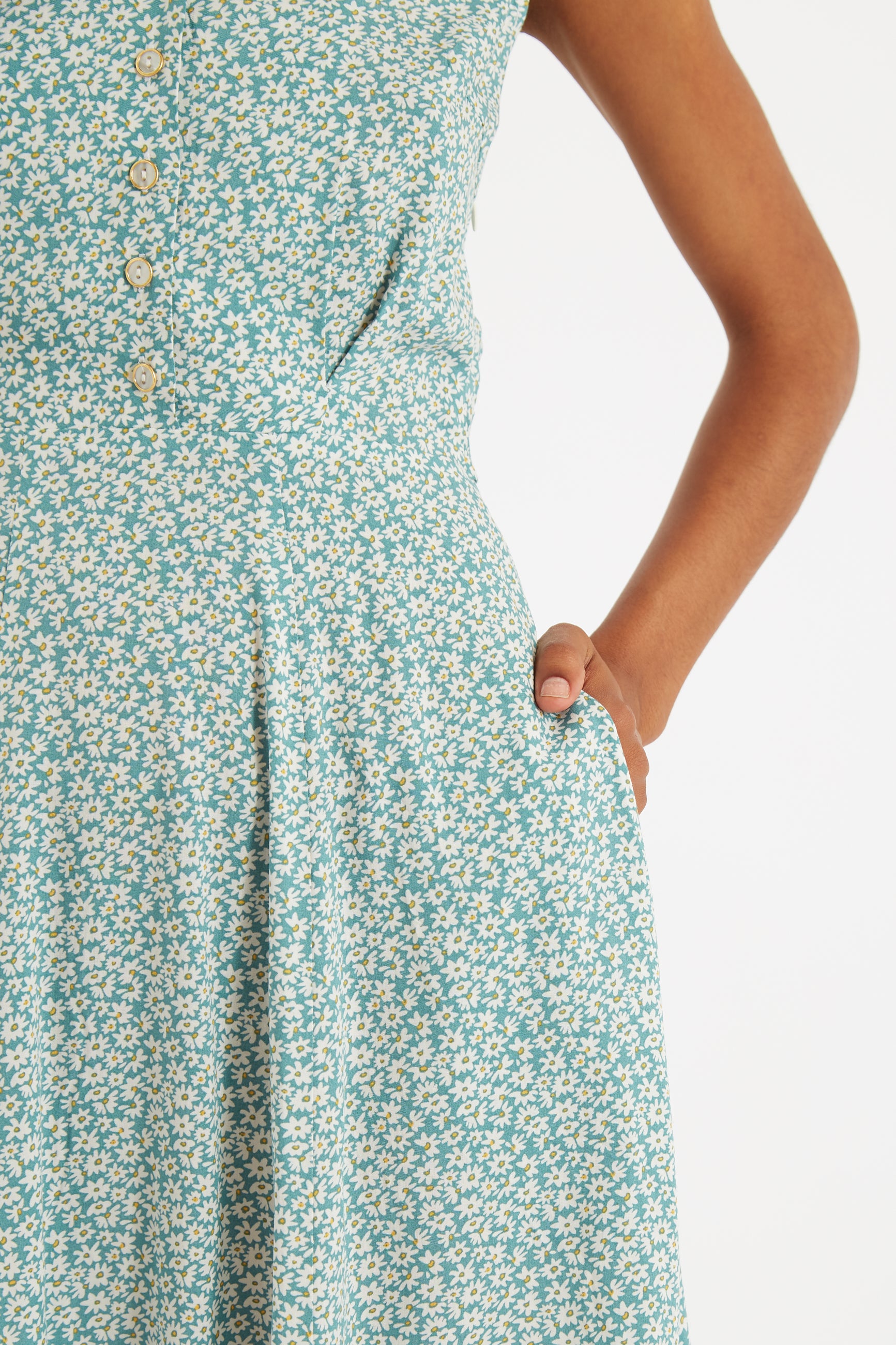 Cathleen Mini Dazzler Tea Dress