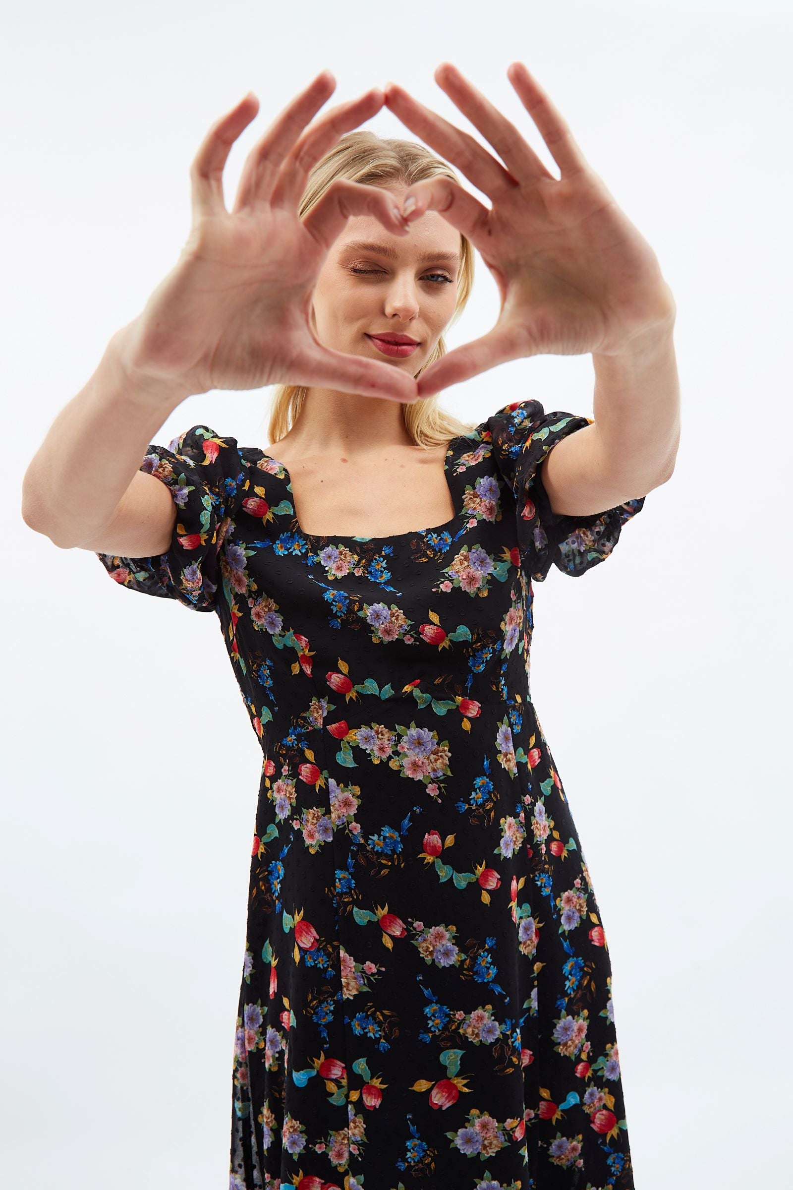 Nadine Carpathian Florals Print Midi Dress - Detail 2