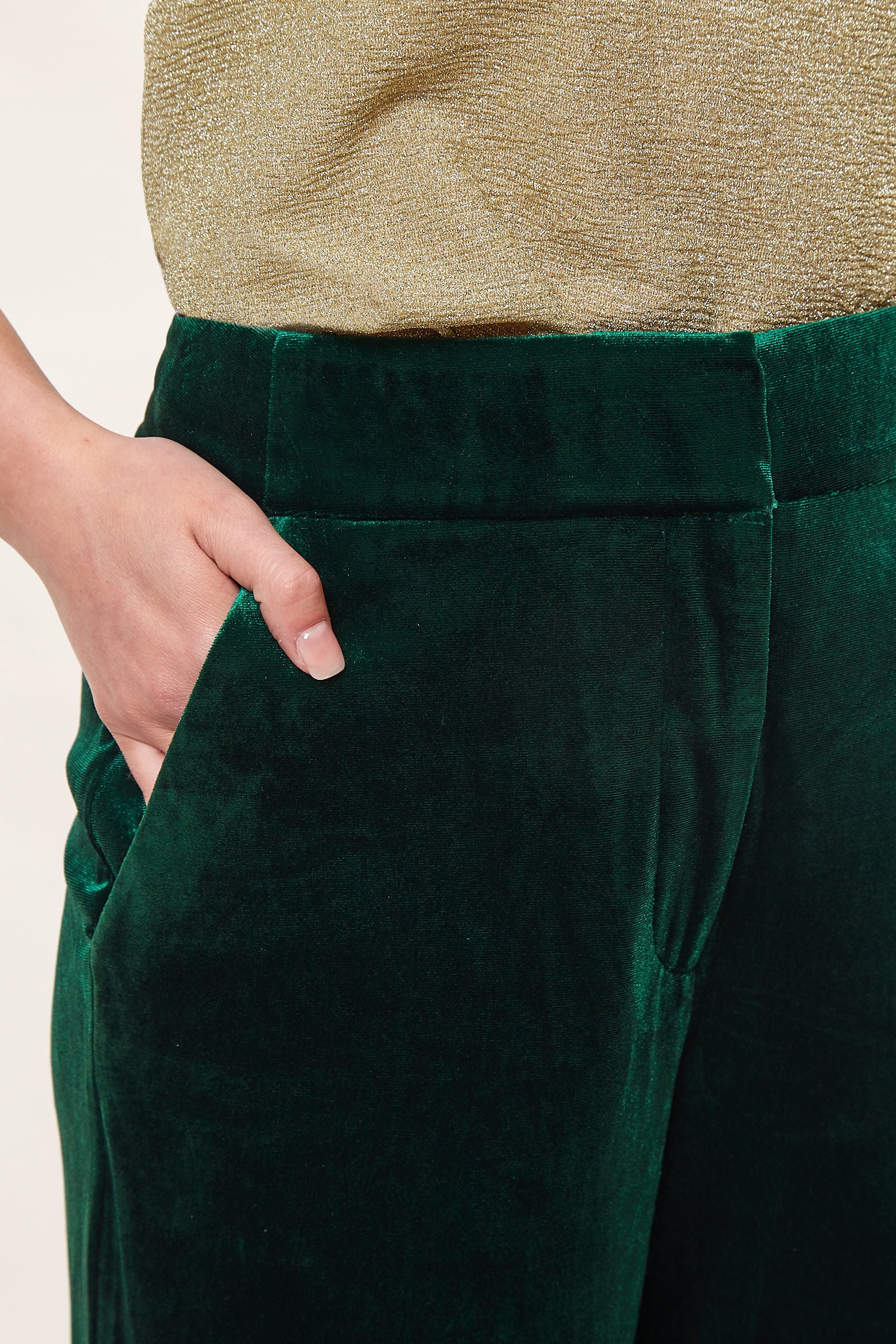 Elina Velvet Straight Leg Trouser - Green - Detail 2
