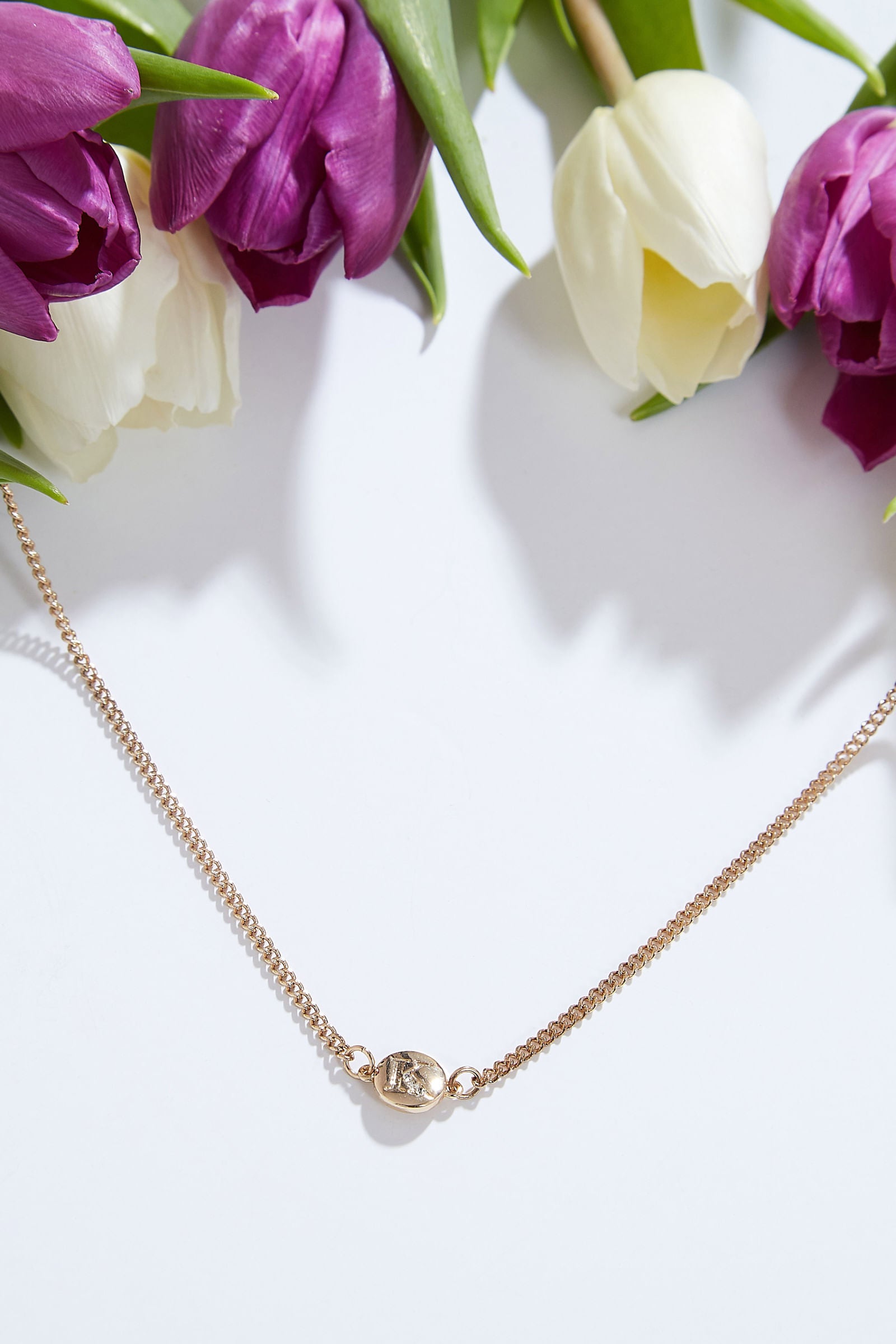 Louche Letter Disc Necklace  Gold - Detail 2