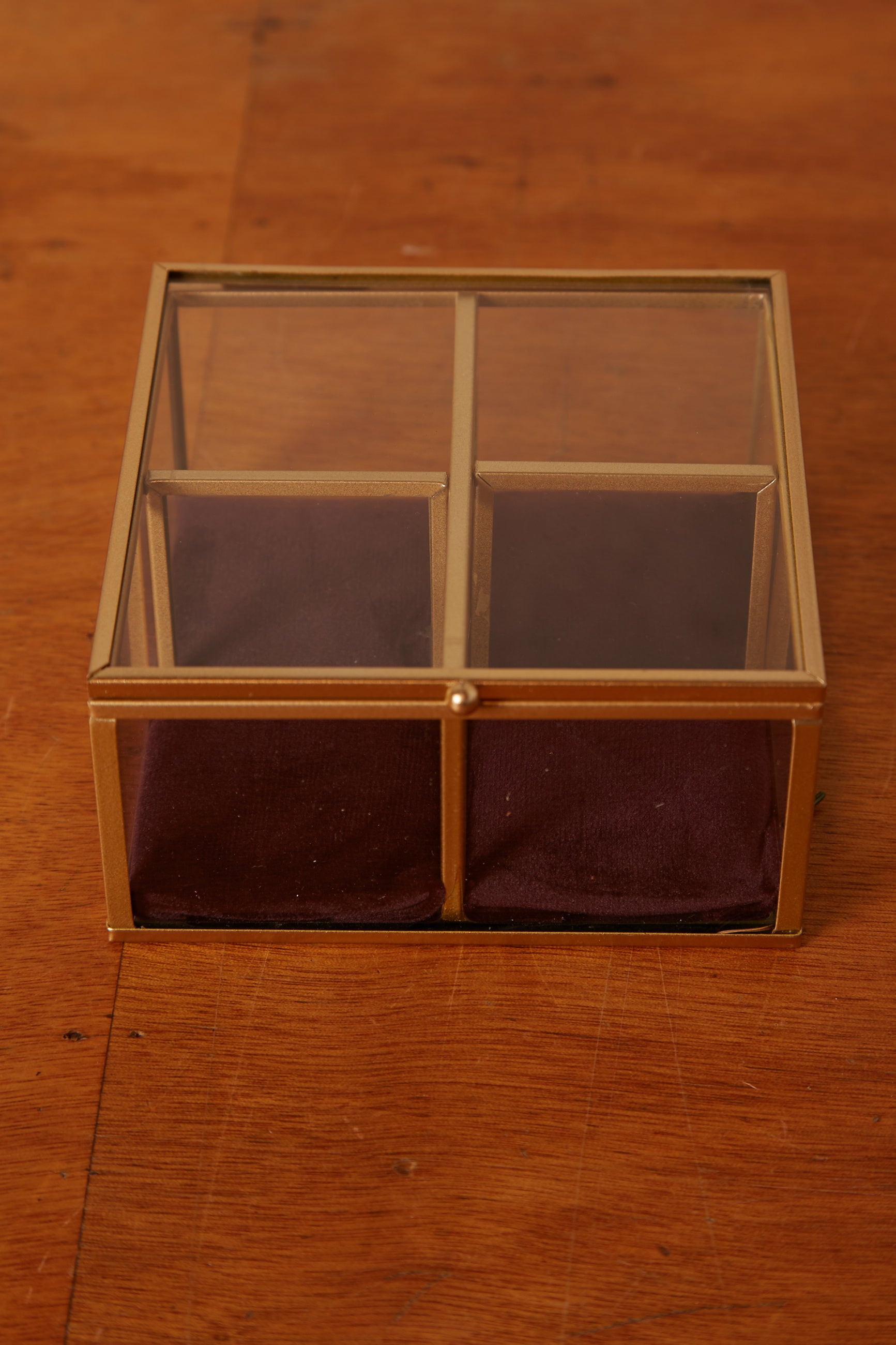 Four Section Velvet Lined Glass Trinket Box Burgundy - Detail 1