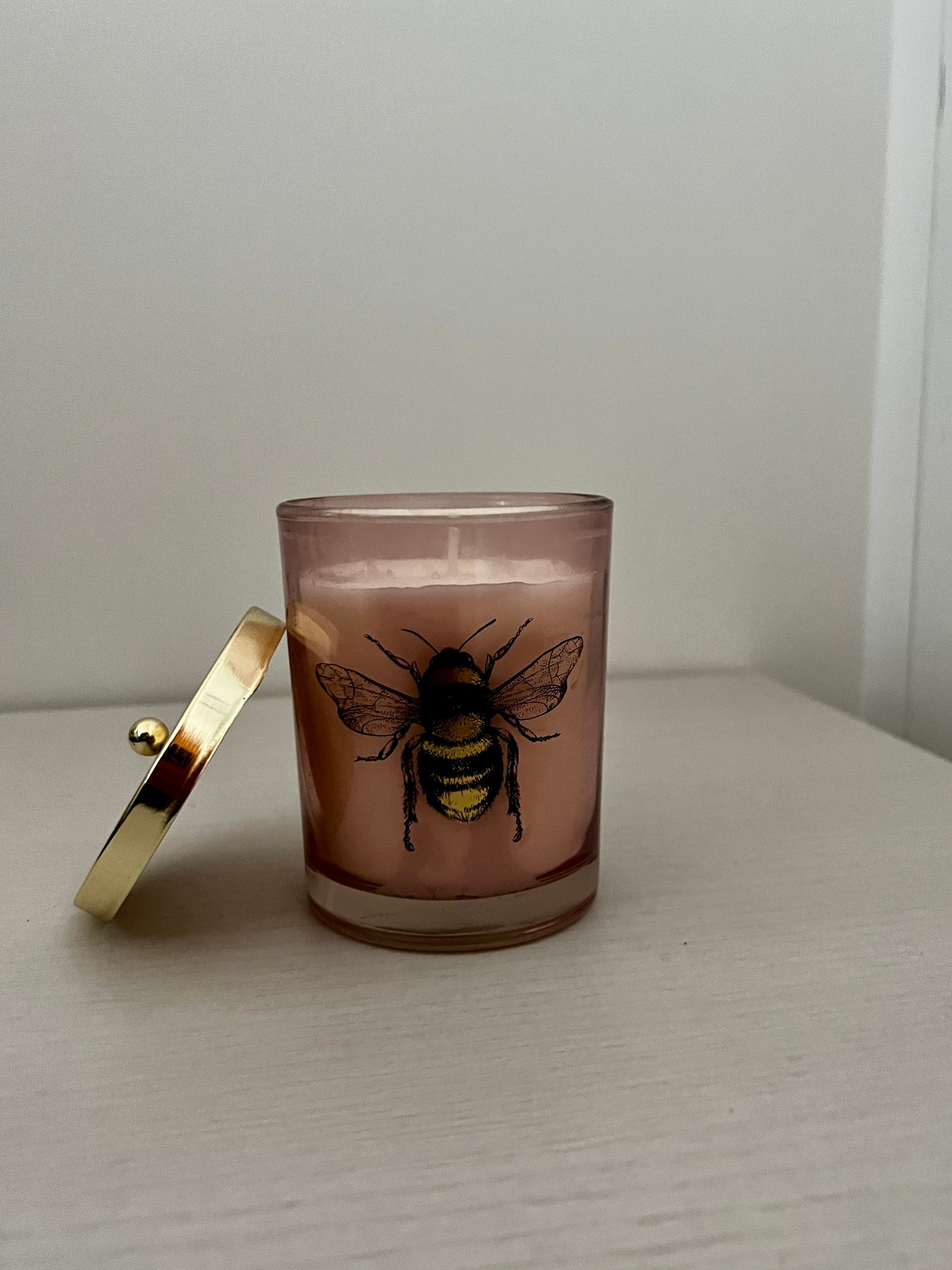 Rose scented Bee Candle