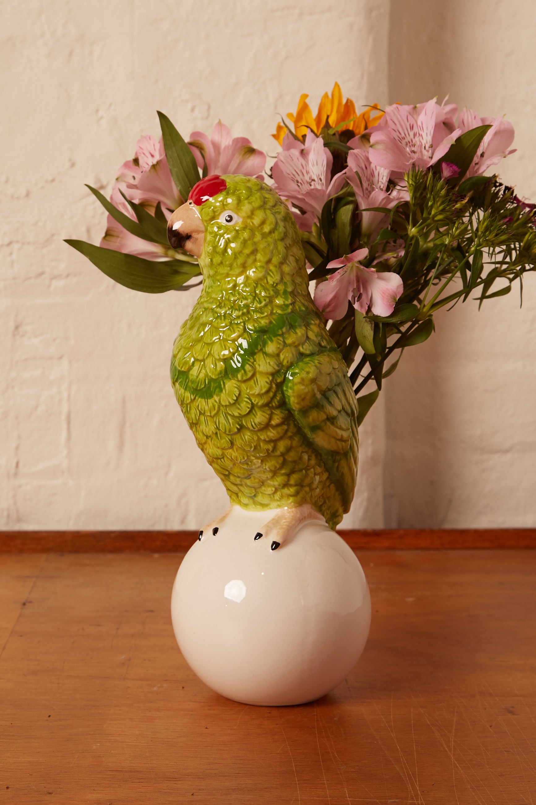 Parrot Vase - Detail 1