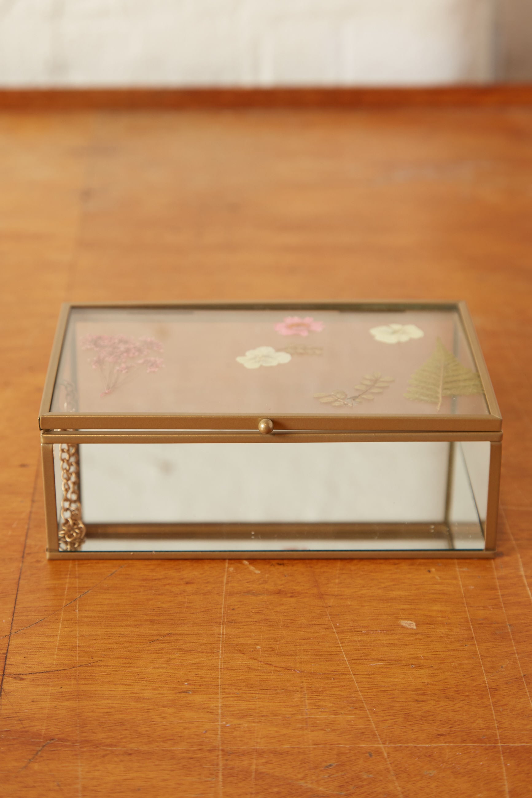 Pressed Flower Glass Trinket Box - Detail 1