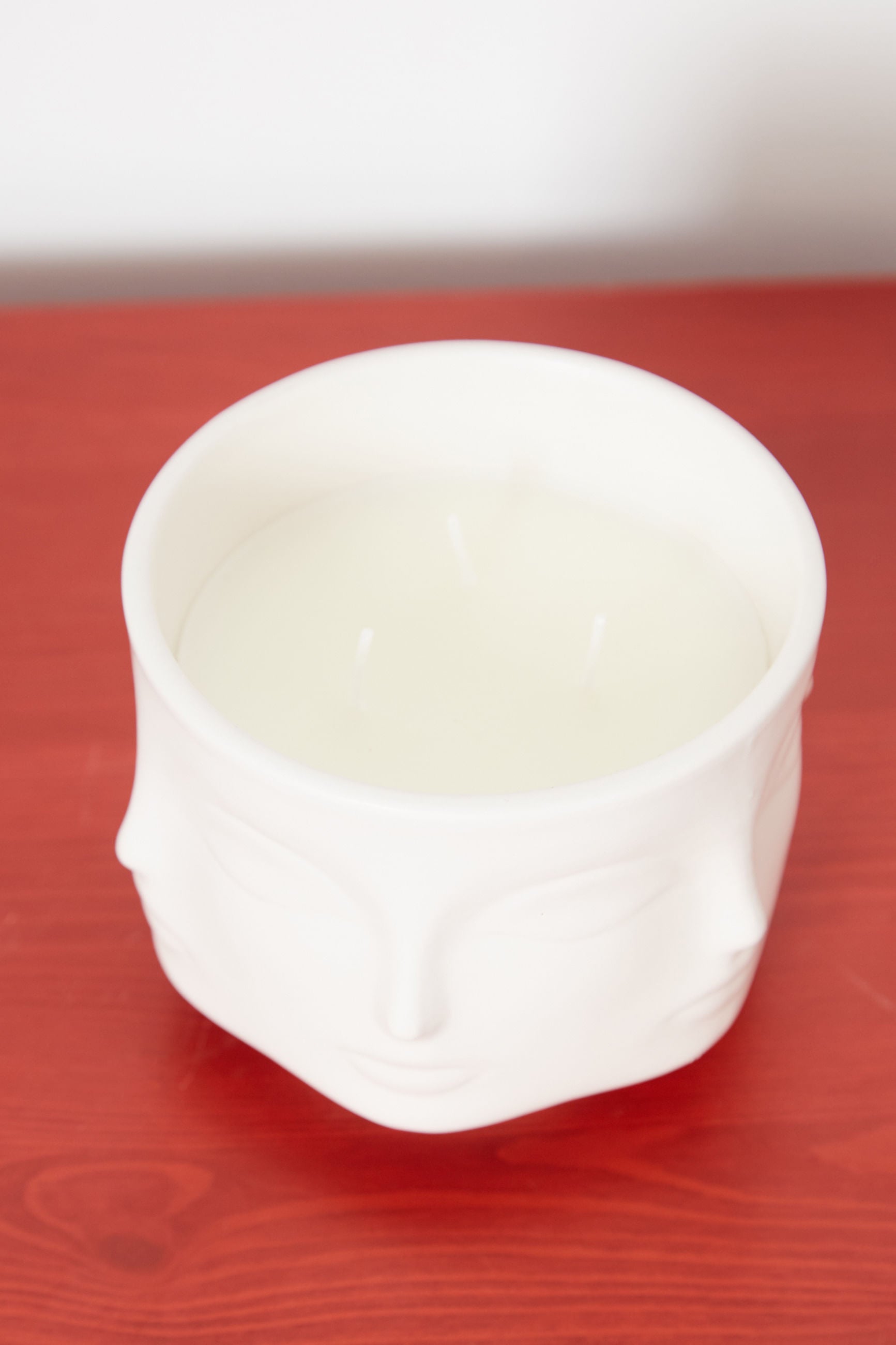Relief Face White Orchid Scented Candle - Detail 1