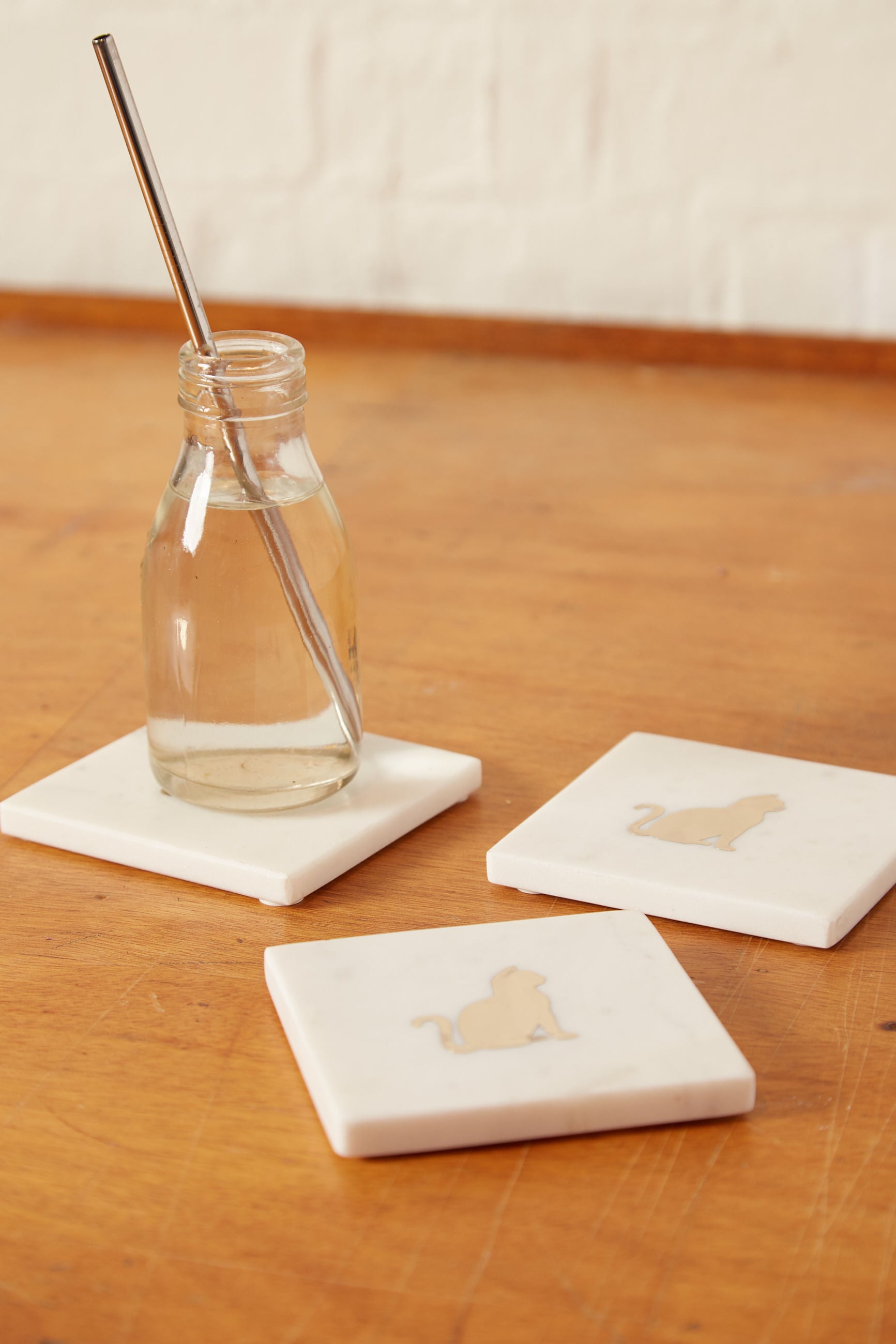 Set Of 4 Marble Coasters With Metallic Cat Design Ecru - Detail 2
